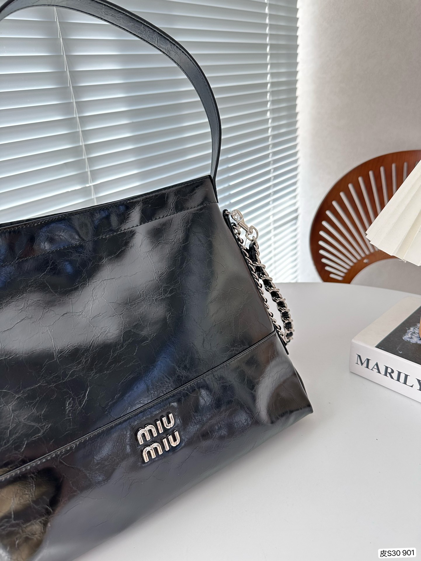 miumiu かご バッグＮ級品 通勤 持ちバッグ チェーンバッグ トートバッグ 牛革 大容量 ブラック_2