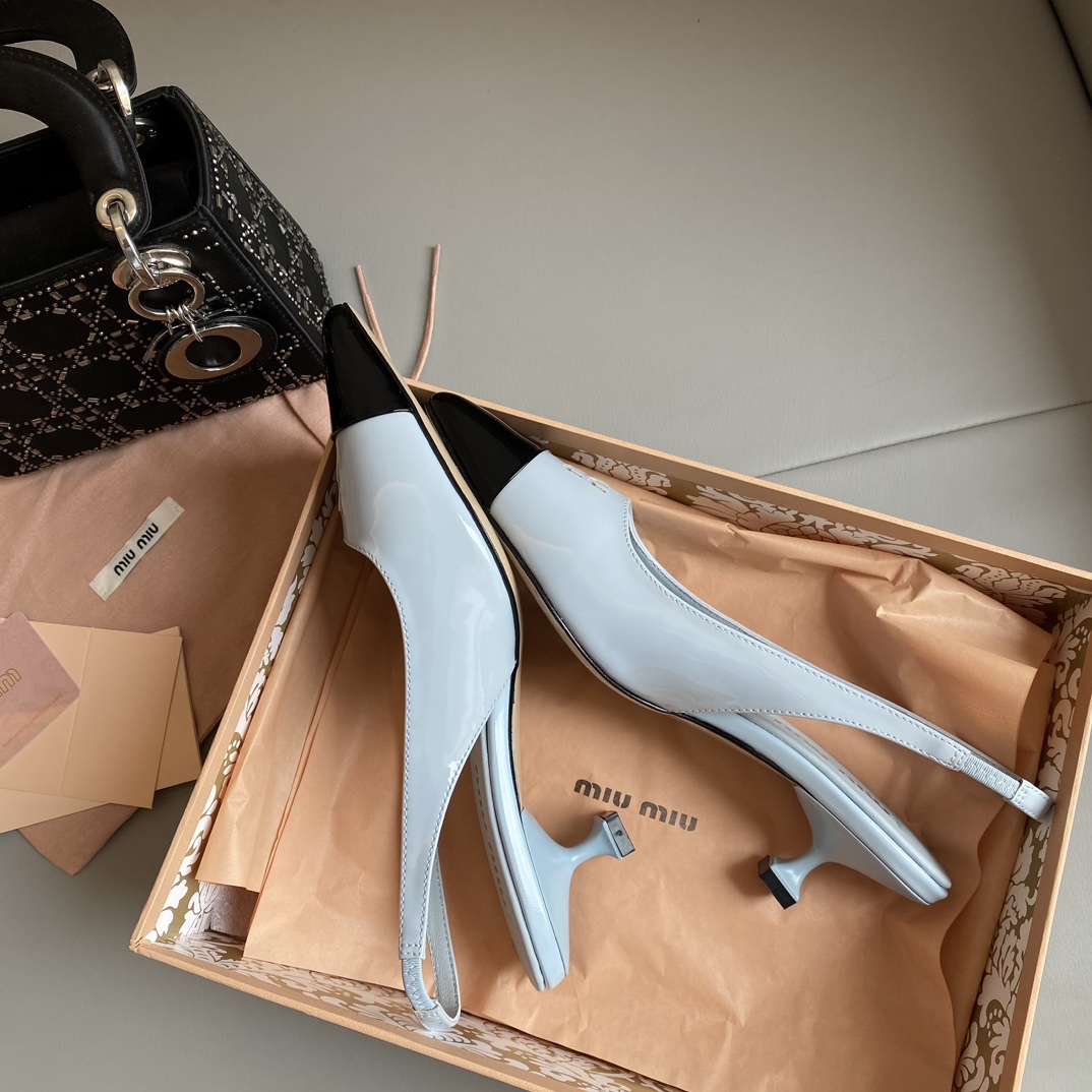 miu miu 靴偽物 5.5cmヒール ラウンドトゥ軽量 ハイヒール 歩きやすい パンプス 牛革 レディース ブルー_2