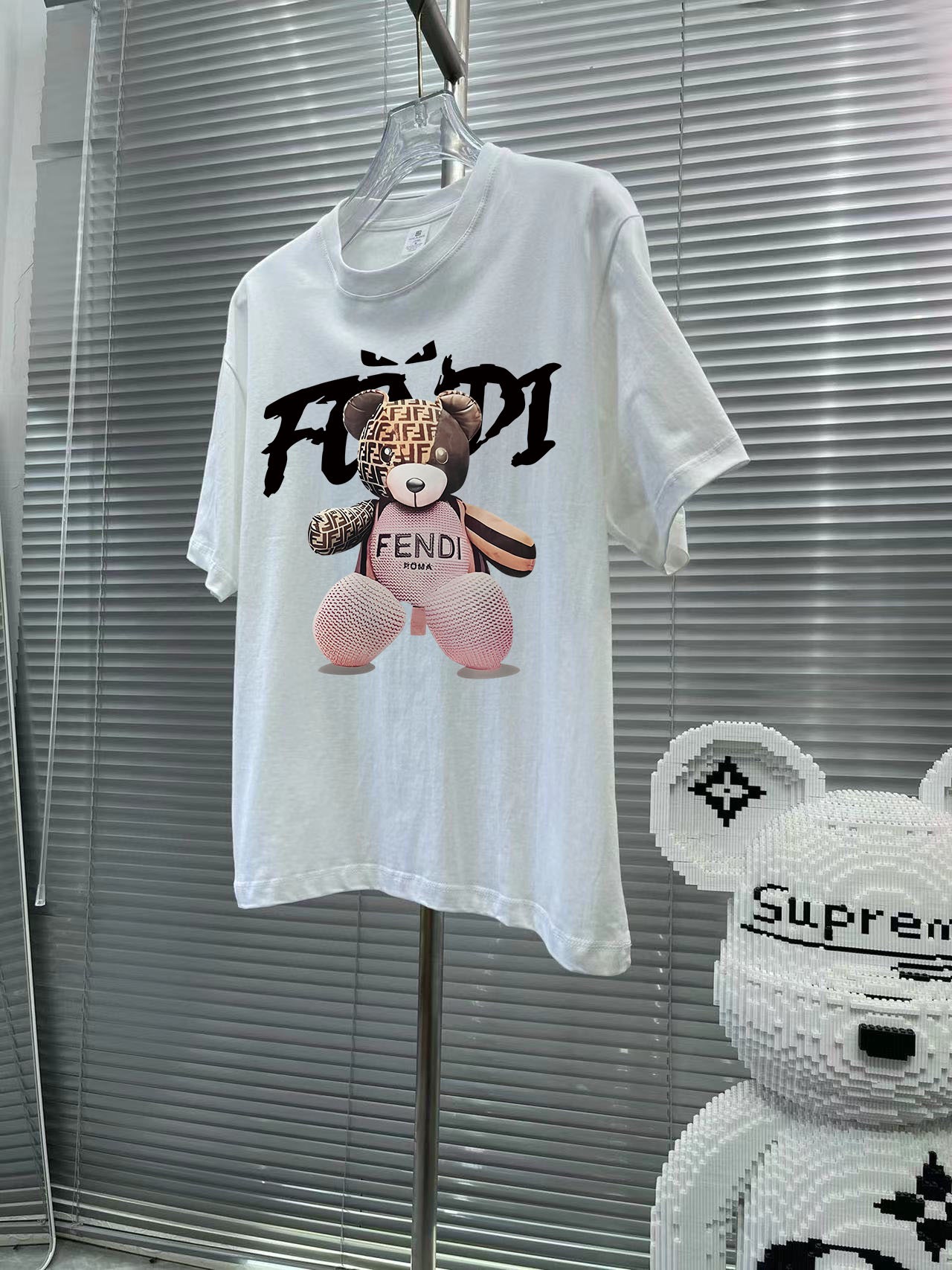 フェンディ n級品 コピー 半袖 Tシャツ コットン ホワイト 柔らかい 花柄_3