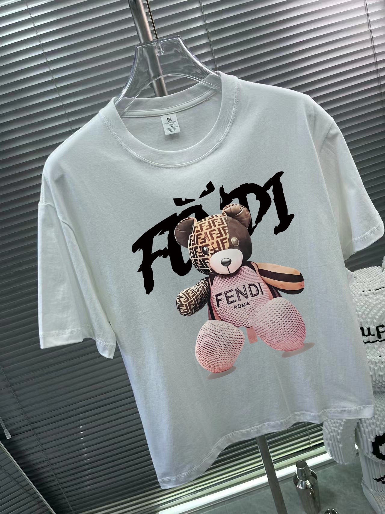 フェンディ n級品 コピー 半袖 Tシャツ コットン ホワイト 柔らかい 花柄_4