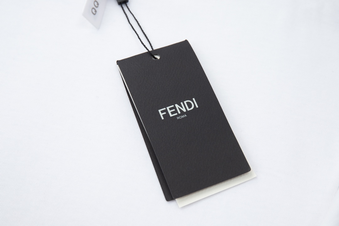 フェンディ FENDI限定 コピー 半袖 Tシャツ コットン ホワイト 柔らかい 花柄_4