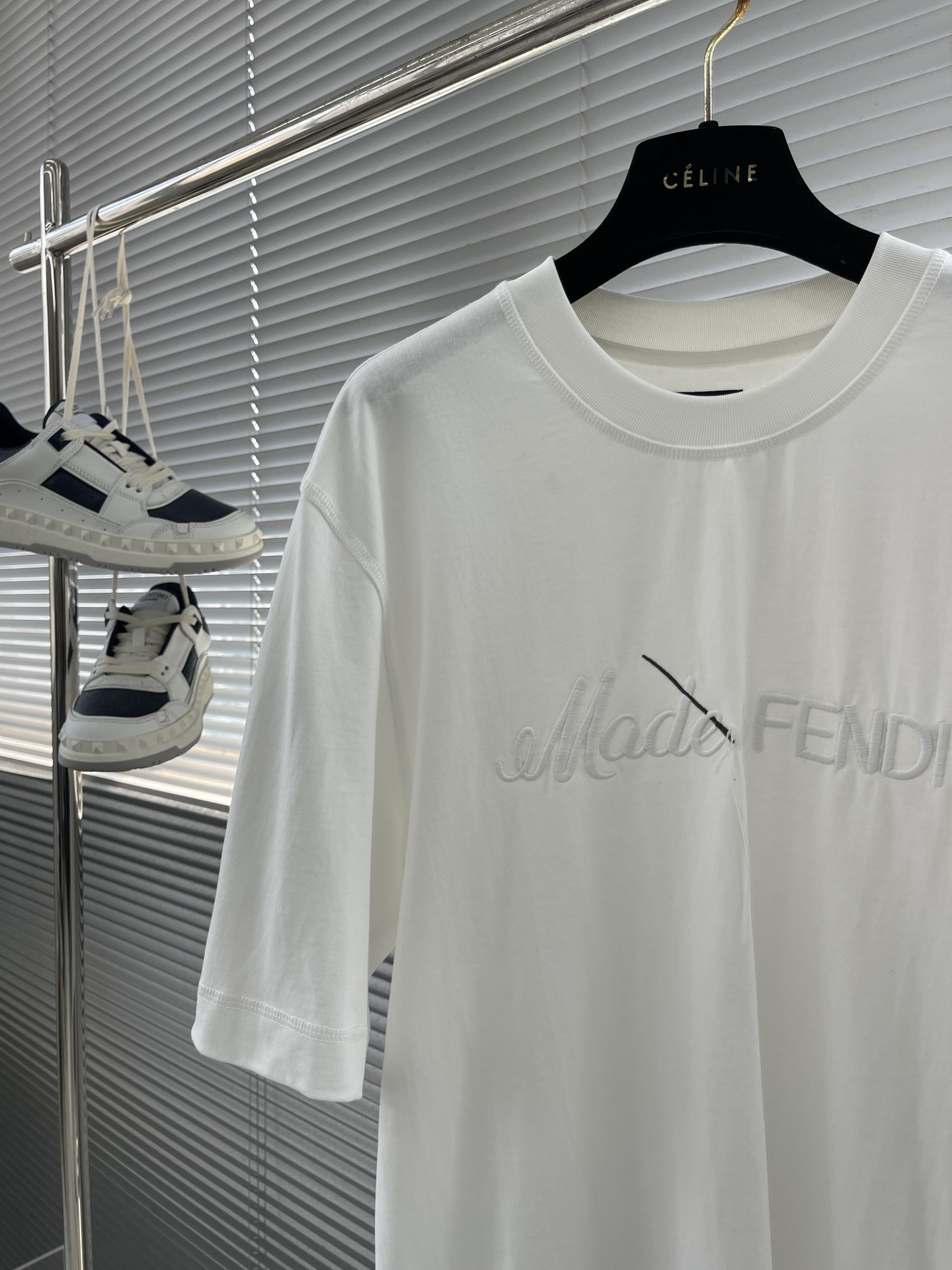 フェンディ 定番人気物 コピー 半袖 Tシャツ コットン ホワイト 柔らかい 花柄_2
