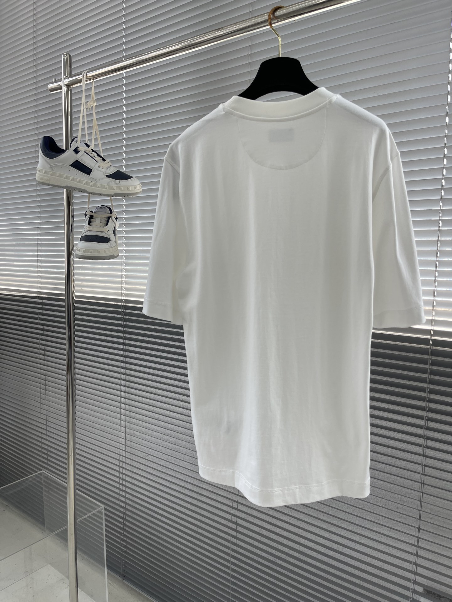 フェンディ 定番人気物 コピー 半袖 Tシャツ コットン ホワイト 柔らかい 花柄_6