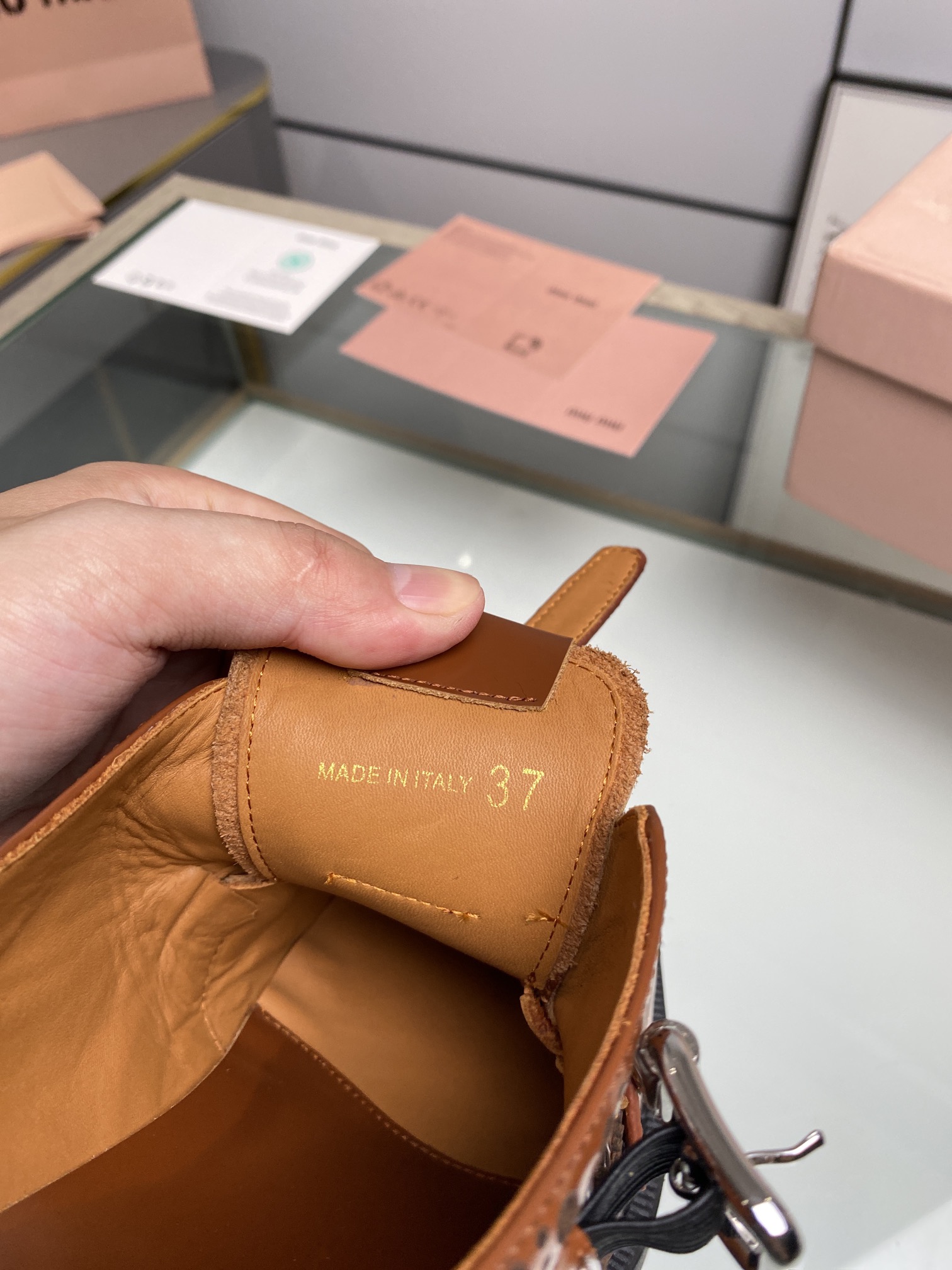 miumiu スニーカー キラキラ激安通販 ビジネス 革靴 軽量 歩きやすい 紳士靴 通気 シューズ  人気 ブラウン_3
