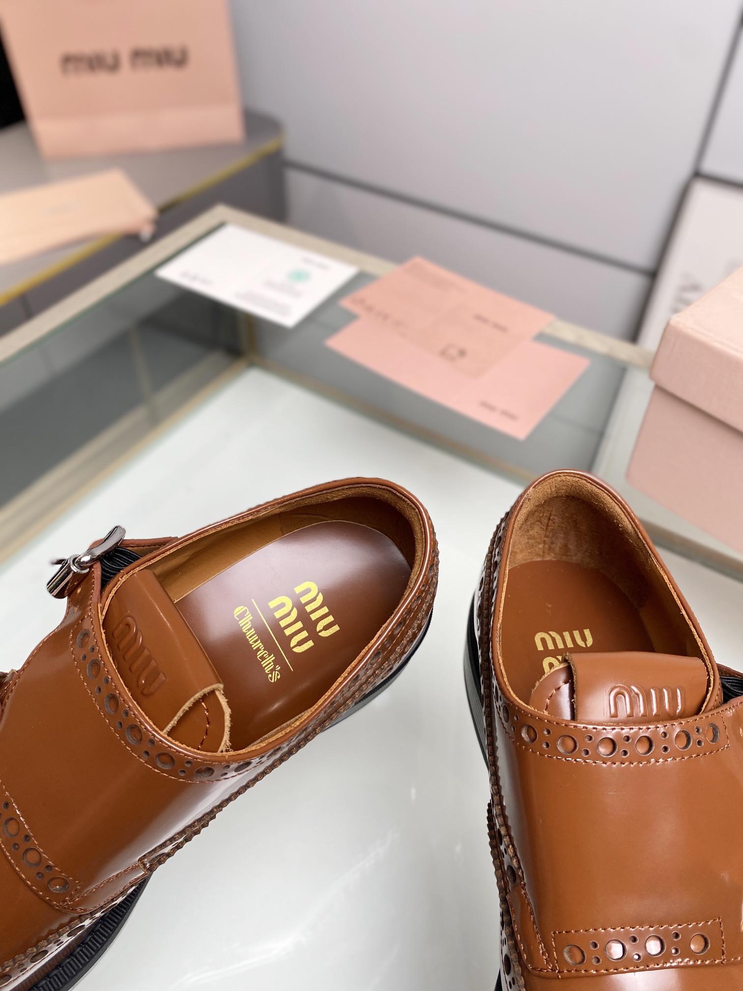 miumiu スニーカー キラキラ激安通販 ビジネス 革靴 軽量 歩きやすい 紳士靴 通気 シューズ  人気 ブラウン_9
