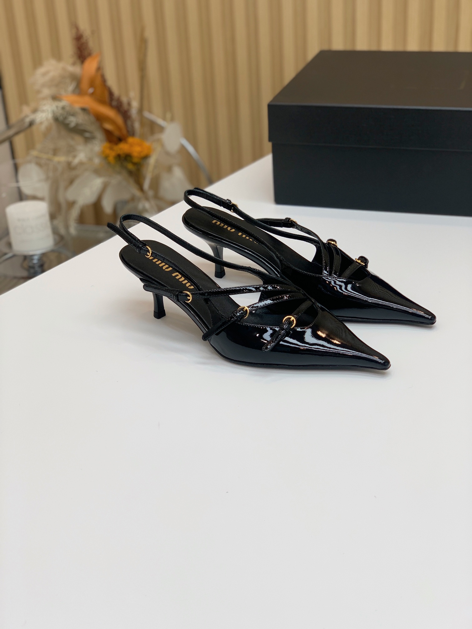 ミュウ ミュウ バレリーナ シューズＮ級品 美脚 レディースシューズ パンプス ハイヒール レザー 歩きやすい ブラック_5