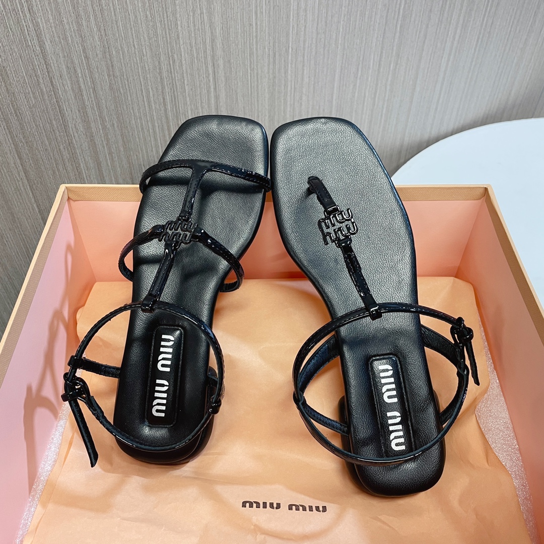 レディース miumiu スニーカースーパーコピー ス サンダル レザー 夏シューズ レディース 美脚 歩きやすい ブラック_2