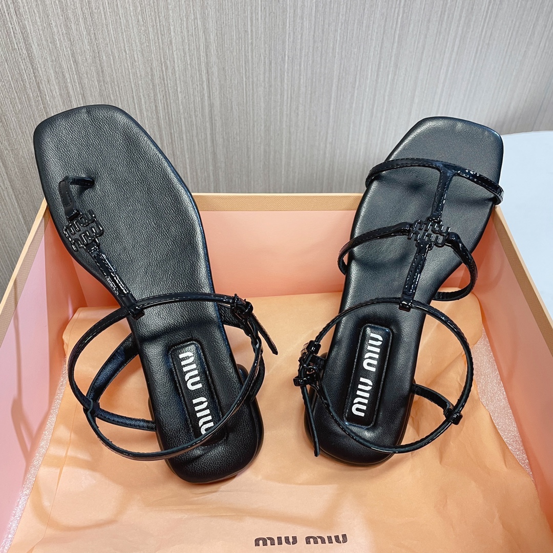 レディース miumiu スニーカースーパーコピー ス サンダル レザー 夏シューズ レディース 美脚 歩きやすい ブラック_4