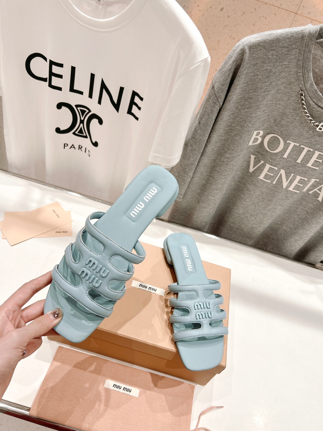 miumiu スニーカー 厚底スーパーコピー レザー 夏シューズ レディース スリッパ おしゃれ スクエア ブルー_2