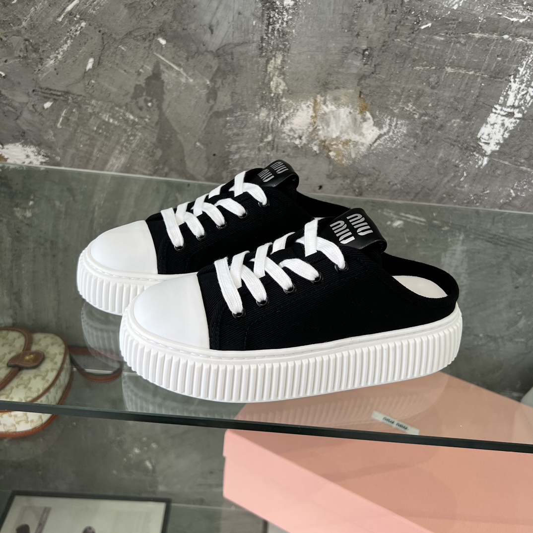 miumiu レース アップ シューズ偽物 カジュアルシューズ 柔らかい 便利 厚底 シンプル スリッパ ブラック_3
