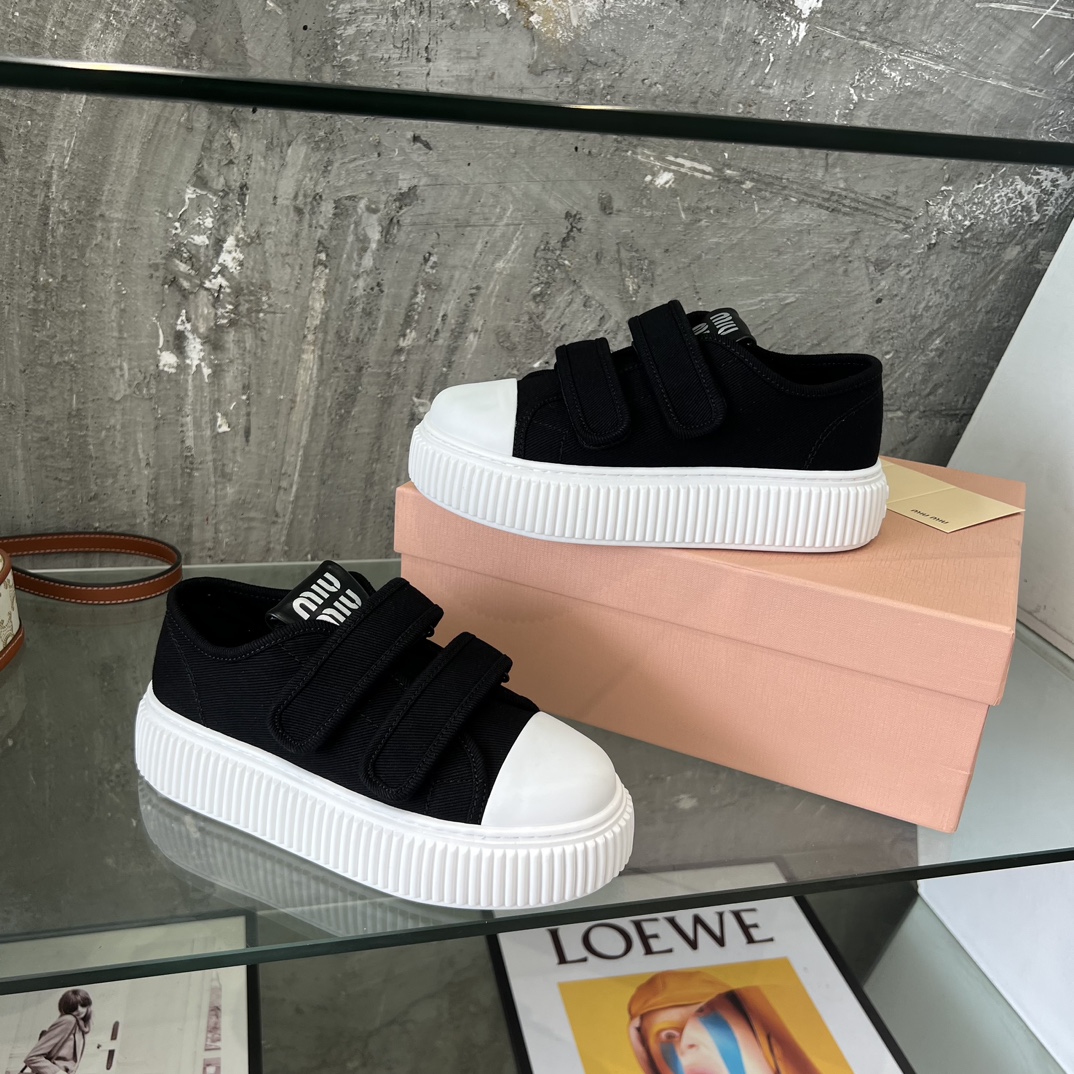 ミュウ ミュウ ウェディング シューズスーパーコピー 帆布 カジュアルシューズ  厚底 軽量 疲れにくい ブラック_2