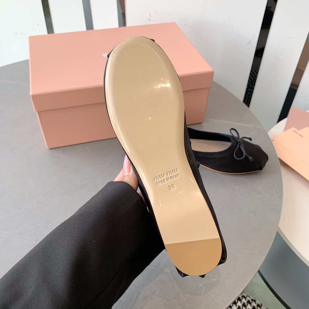 レディース miumiu スニーカーコピー バレエシューズ カジュアルシューズ 人気新品 シンプル レディース 激安品 ブラック_9