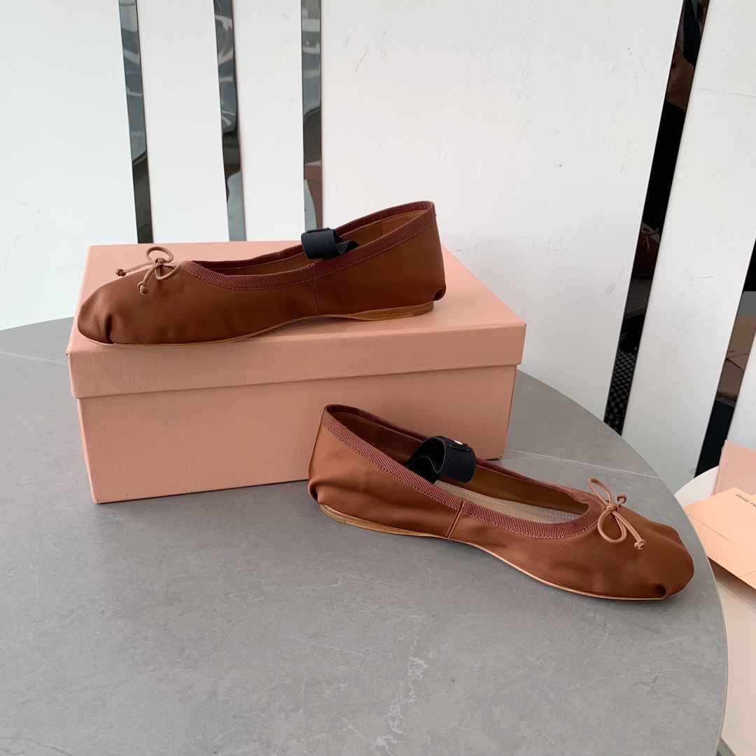 レディース miumiu 靴スーパーコピー バレエシューズ カジュアルシューズ 人気新品 シンプル レディース ブラウン_7