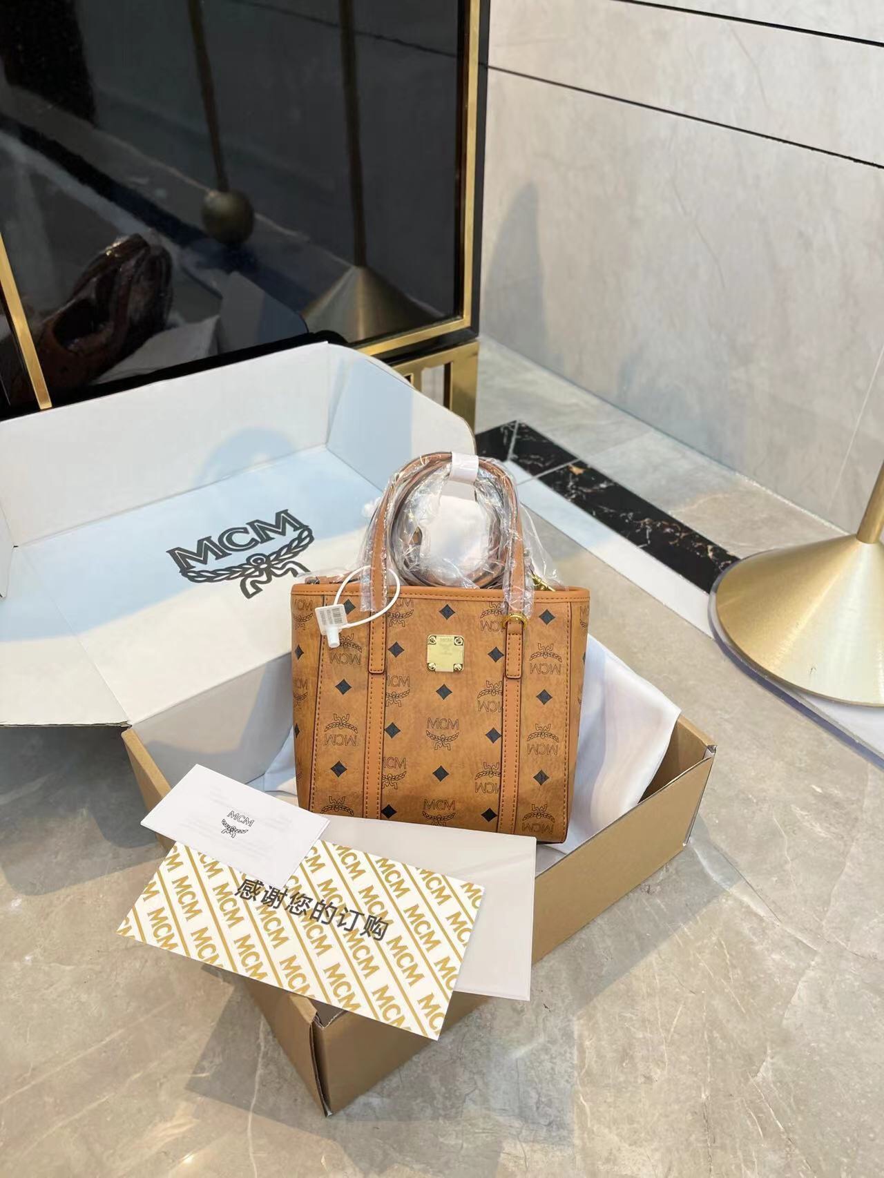 HOT品質保証 mcm ラッピング偽物 ミニバッグ 斜め掛け ファッション 持ちバッグ 牛革 通勤 調整可 ブラウン_2