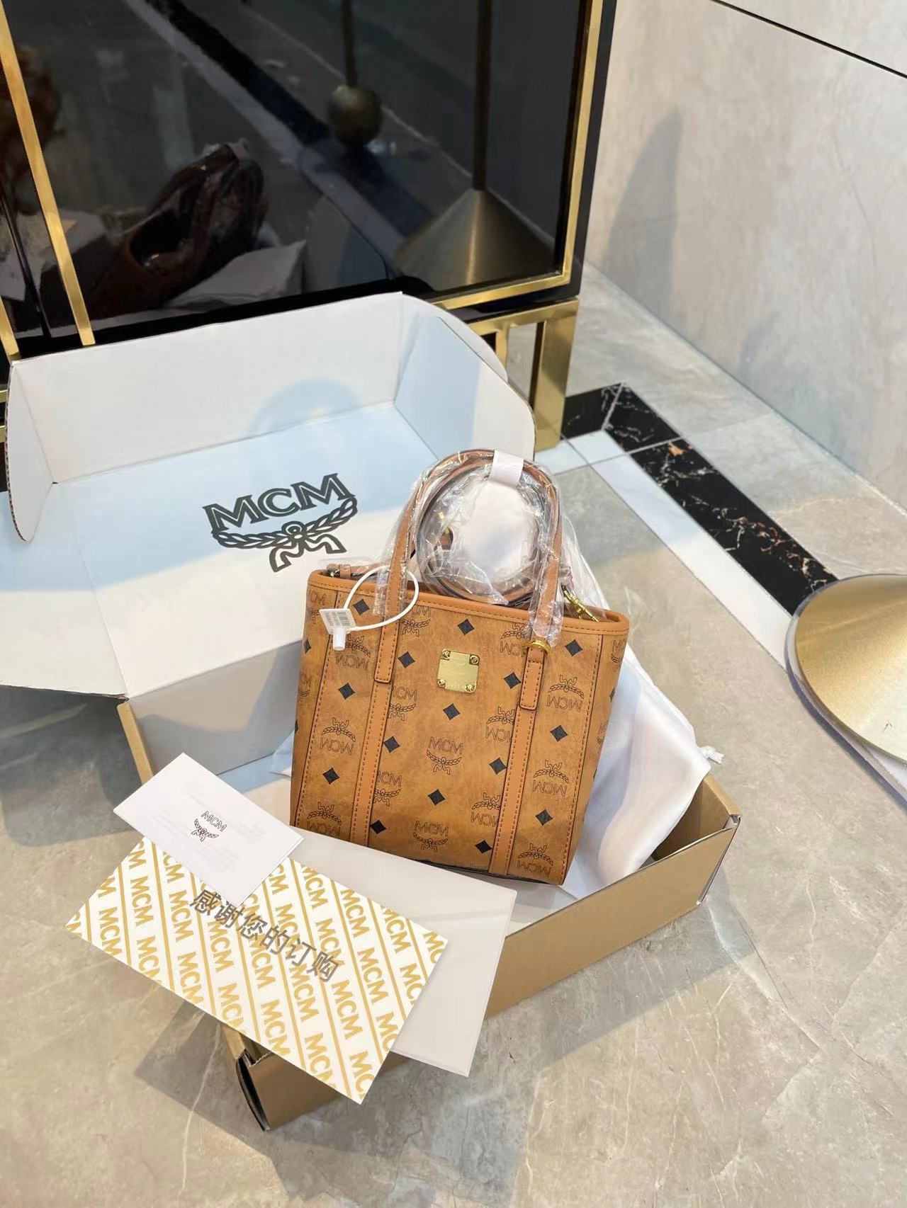 HOT品質保証 mcm ラッピング偽物 ミニバッグ 斜め掛け ファッション 持ちバッグ 牛革 通勤 調整可 ブラウン_3