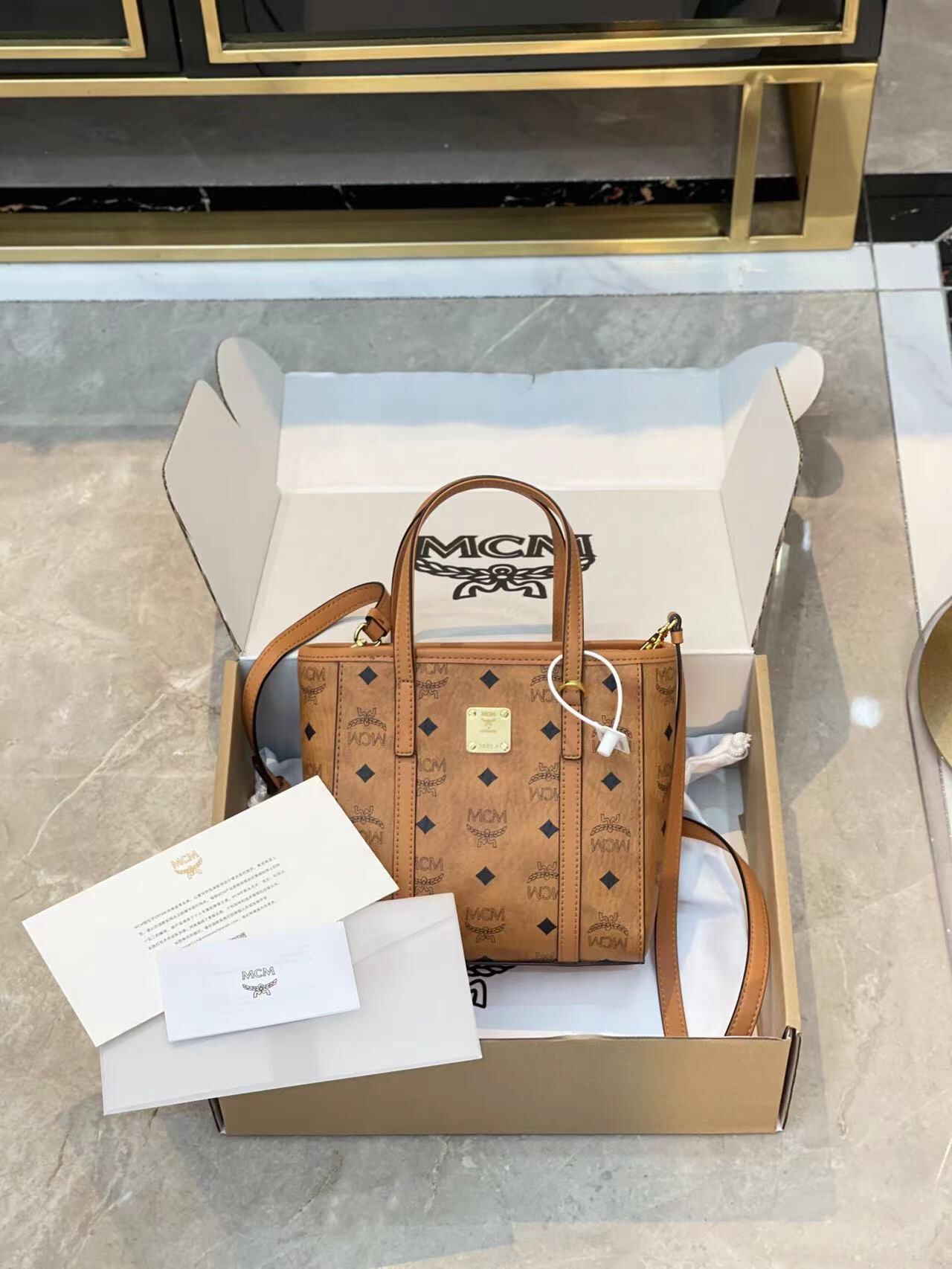 HOT品質保証 mcm ラッピング偽物 ミニバッグ 斜め掛け ファッション 持ちバッグ 牛革 通勤 調整可 ブラウン_5