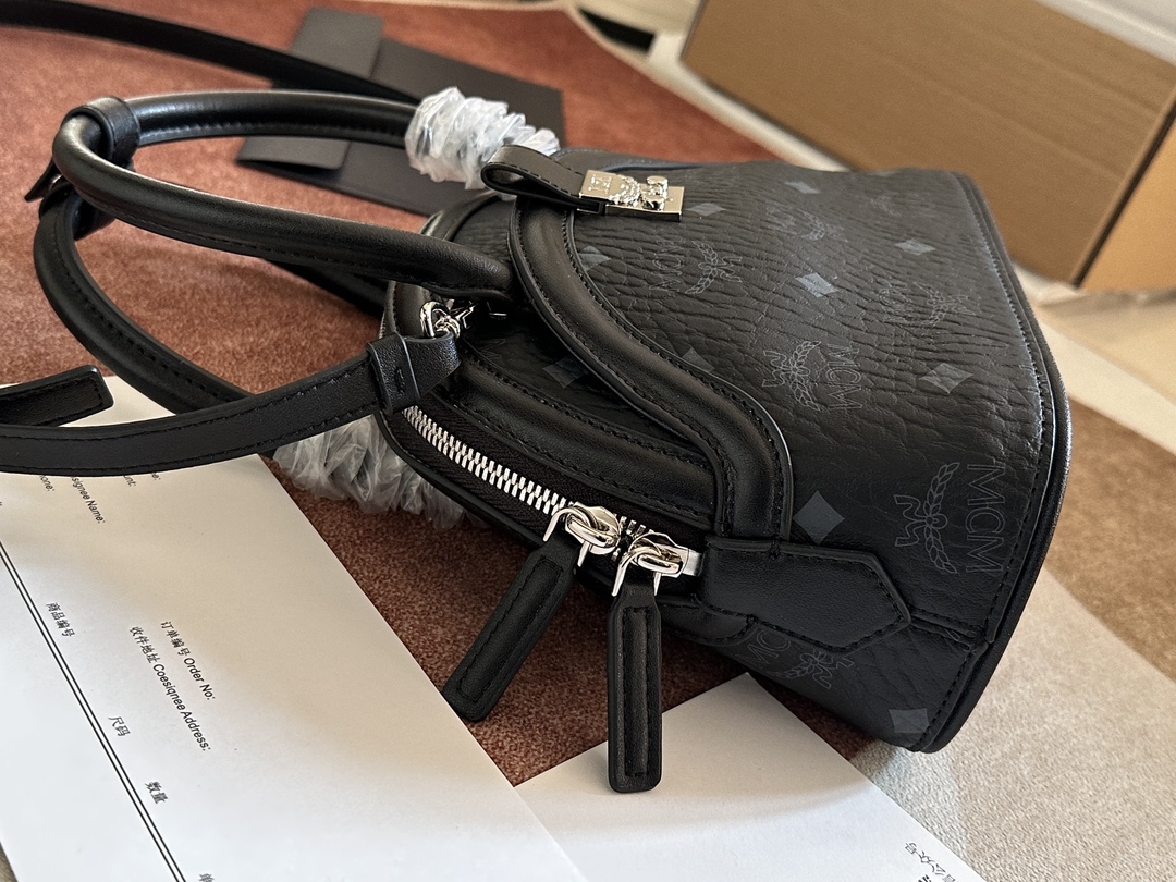 m c mカバンスーパーコピー 持ちバッグ 斜めバッグ 牛革 シェルバッグ レザー レディース お買い得大人気 ブラック_7