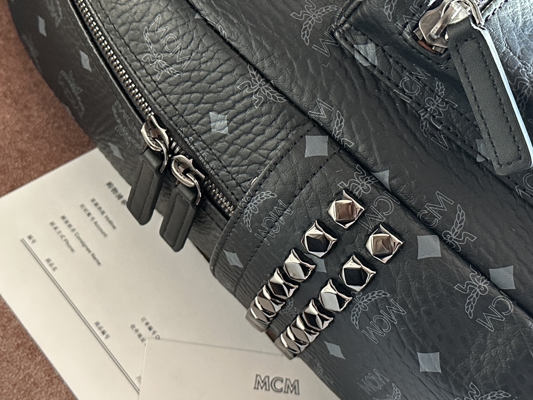 mcm トート偽物 バックバッグ 牛革 カジュアル 旅行 レザー 大人気 ファッション ブラック_7