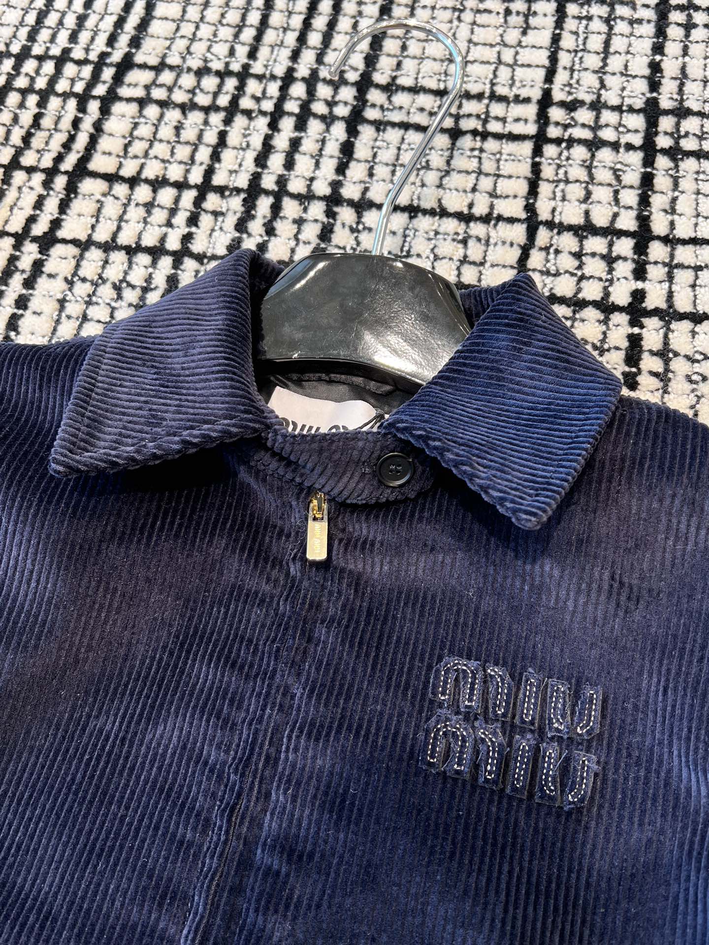 爆買い大得価 miumiu アウタースーパーコピー ジャケット 柔らかい シンプル 暖かい ウール製 ブルー_4