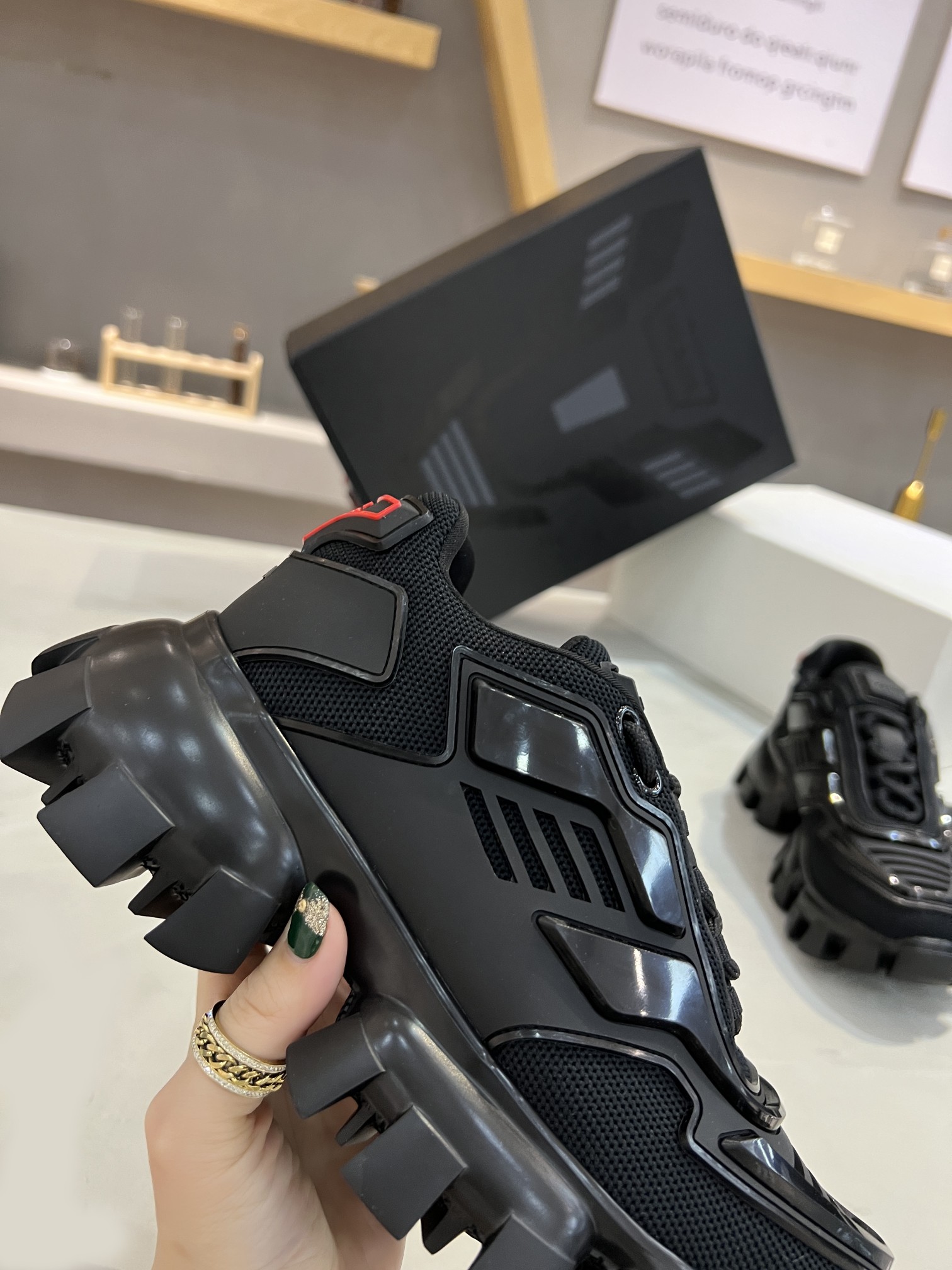 PRADAプラダシューズスーパーコピー 厚底 カジュアルシューズ 5㎝ヒール シンプル 美脚 ブラック_7