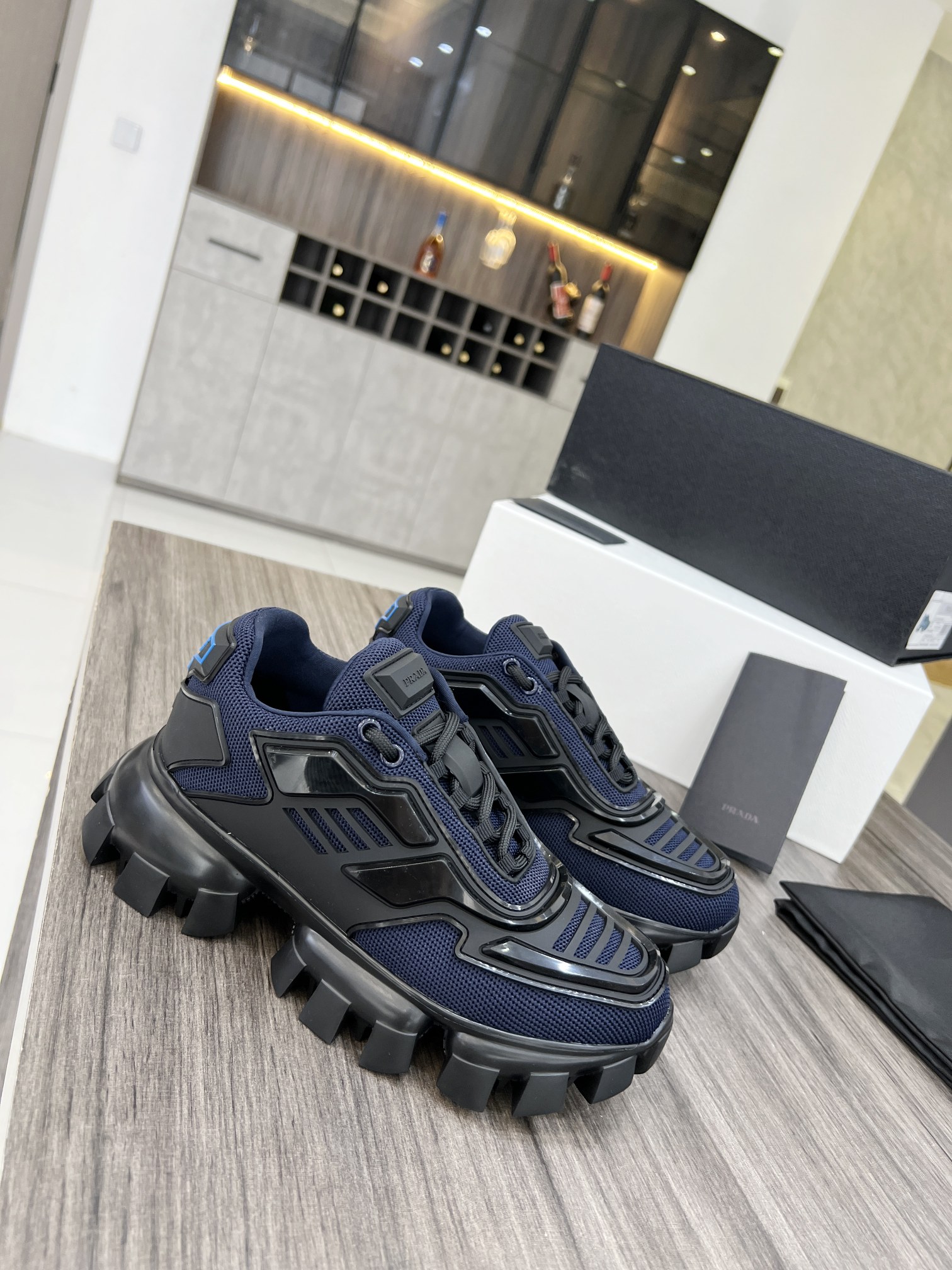 PRADAプラダシューズサイズＮ級品 厚底 ダッドシューズ カジュアルシューズ 5㎝ヒール シンプル 美脚 ブラック_1