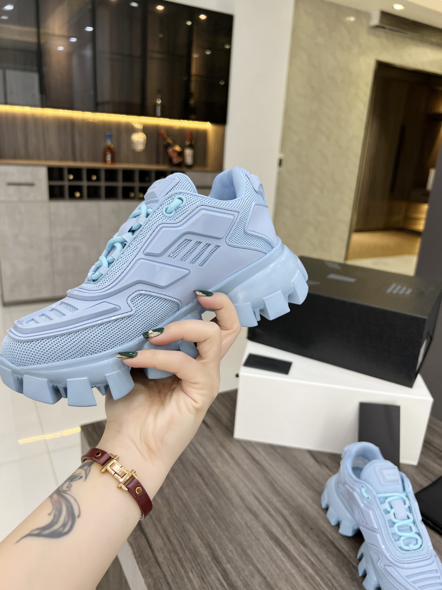 PRADAプラダ 厚底靴スーパーコピー 厚底 ダッドシューズ カジュアルシューズ 5㎝ヒール シンプル 美脚 ブルー_7