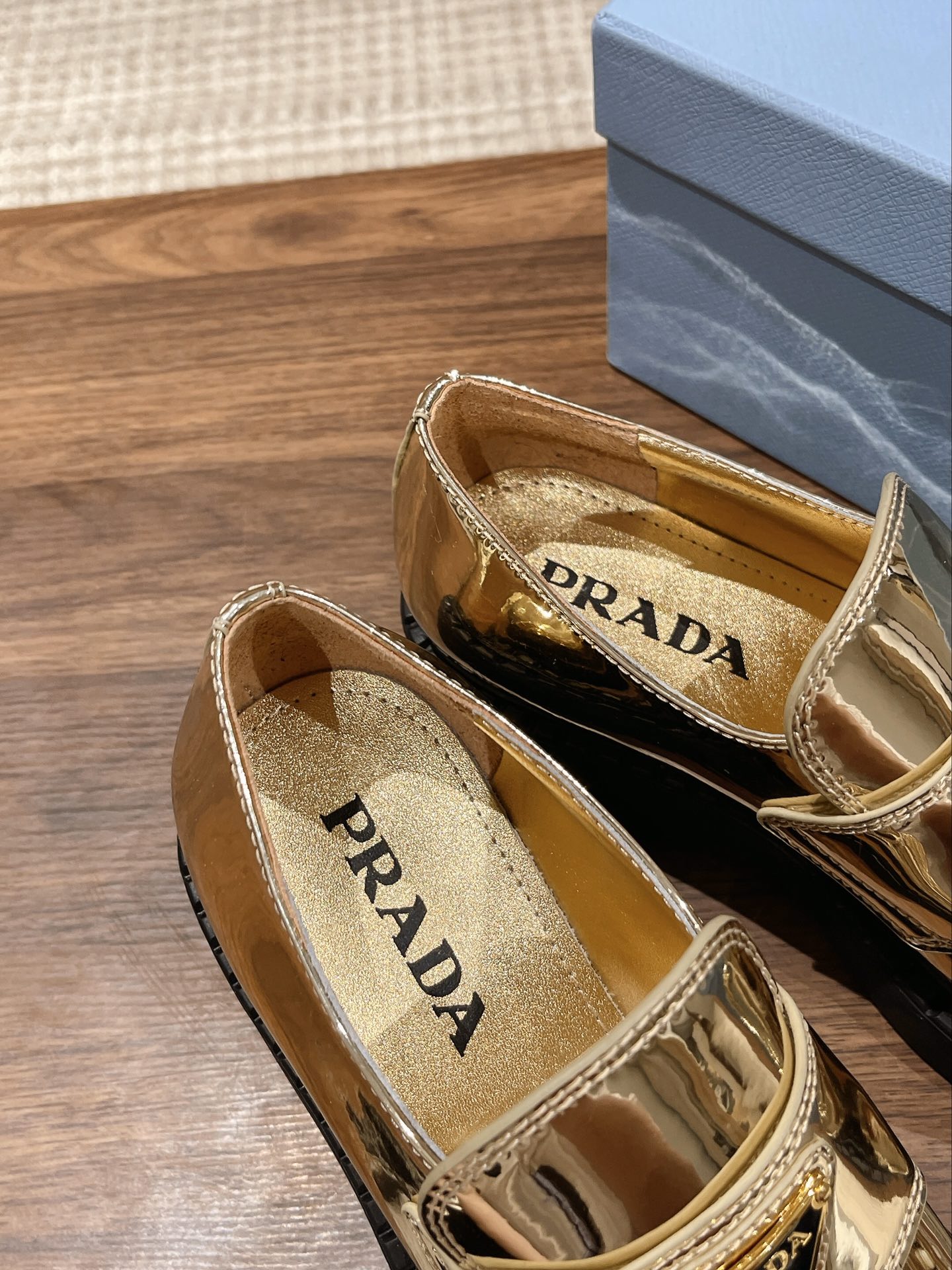 PRADAプラダ ソックススニーカー偽物 モカシン ローファー シューズ 牛革 軽量 ビジネス 通勤 防滑 履き心地 ブラウン_8