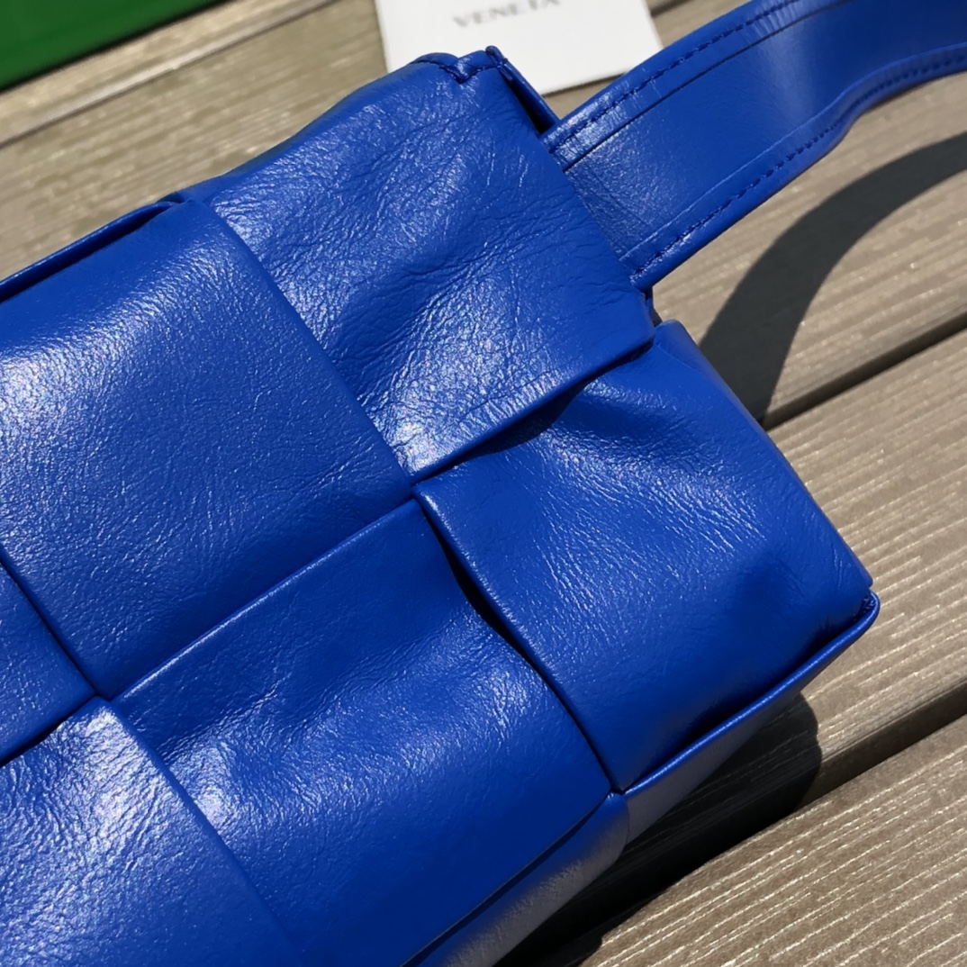 bottega venetaボッテガ バッグインバッグＮ級品 人気販売 斜め掛けバッグ 編み形 シンプル 男女兼用 ブルー_7