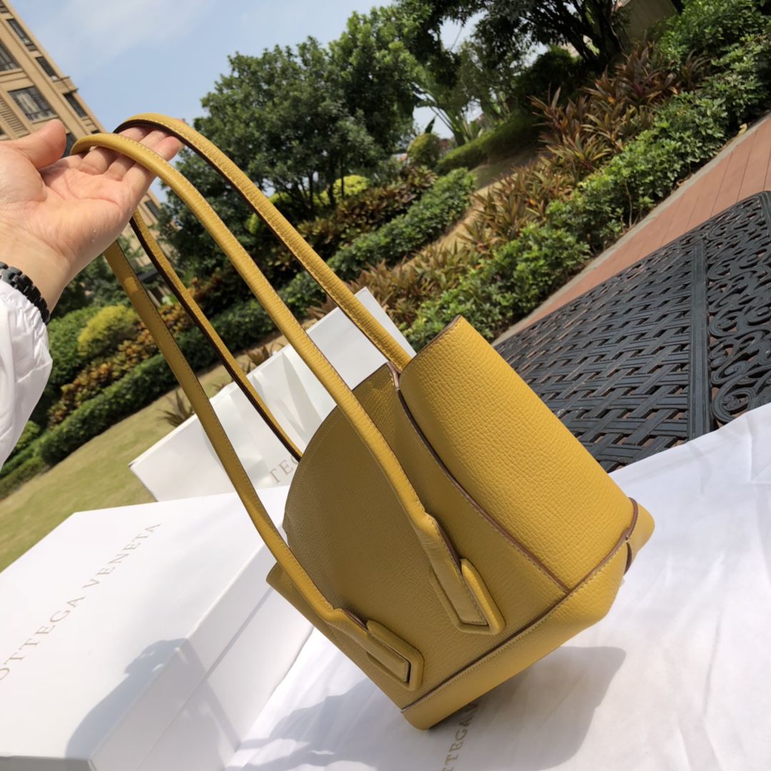 bottega venetaボッテガ 最新偽物 肩掛けバッグ 持ちバッグ 大容量 ファッション 人気品 イエロー_2