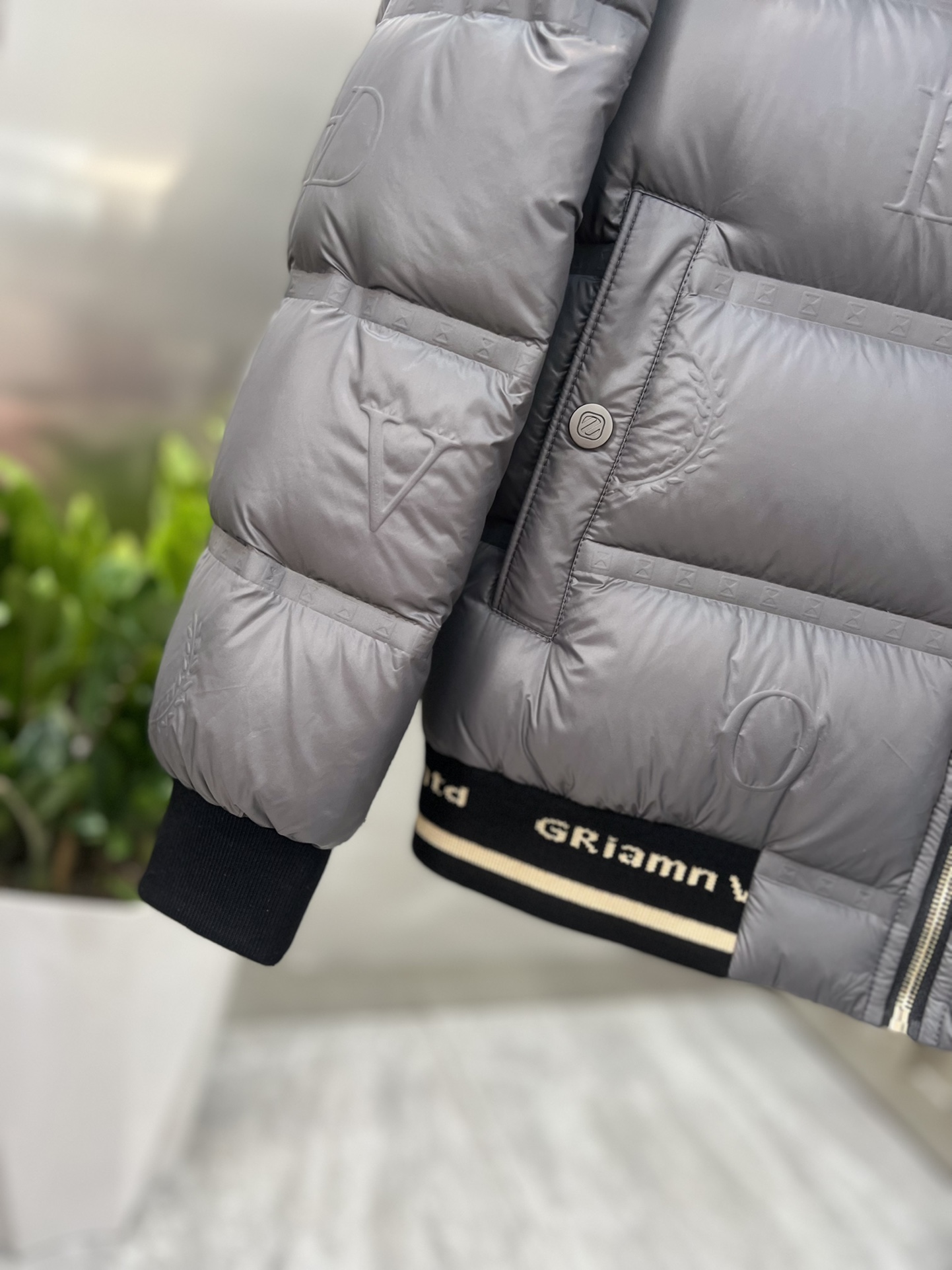 valentino ヴァレンティノダウン激安通販 アウター トップス 暖かい ハイネック 柔らかい 保温 冬服 グレイ_5