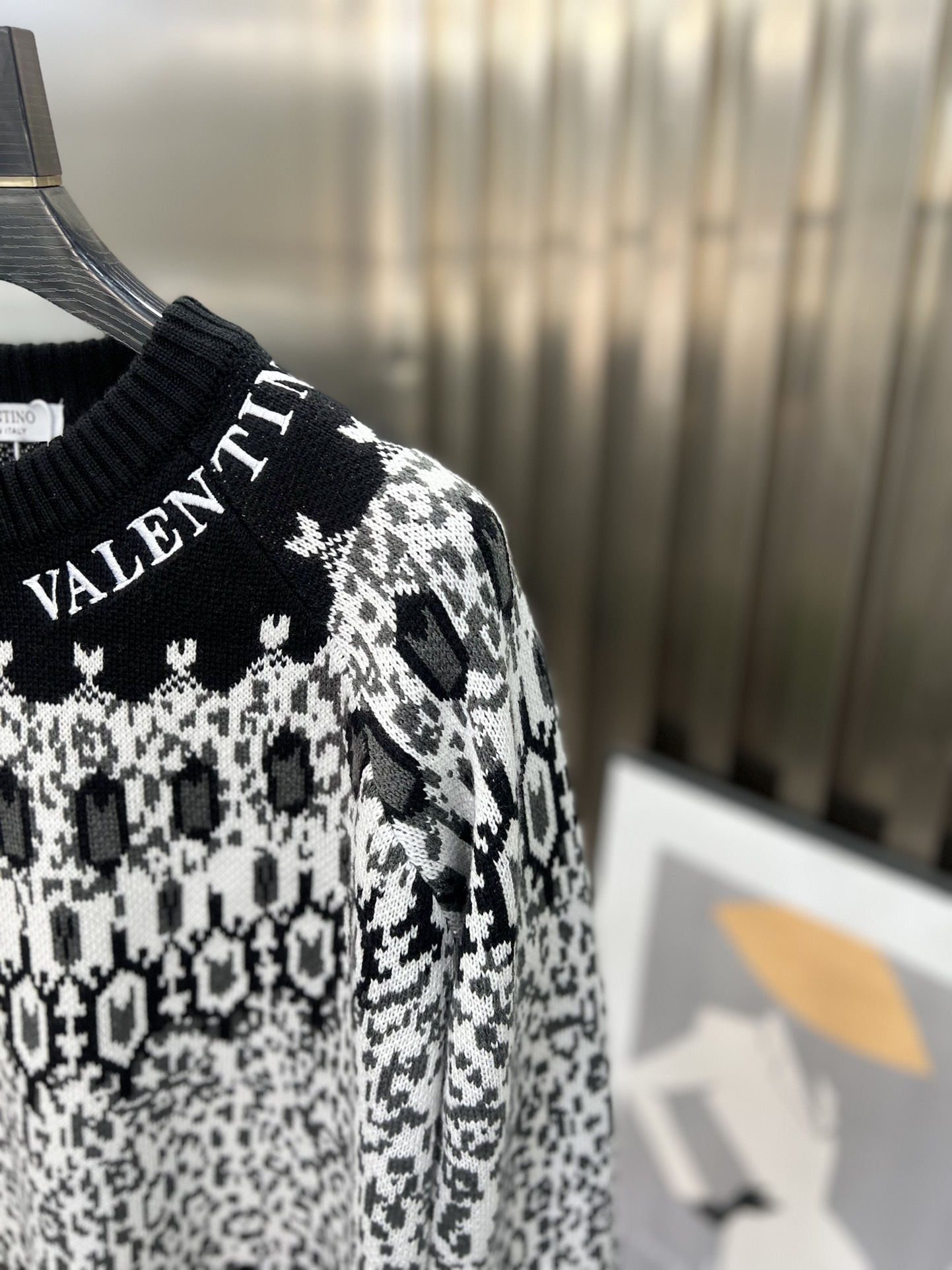 valentino 今季セール限定品 メンズ ヴァレンティノセーターコピー トップス ニット 柔らかい 保温 暖かい 長袖 グレイ_8