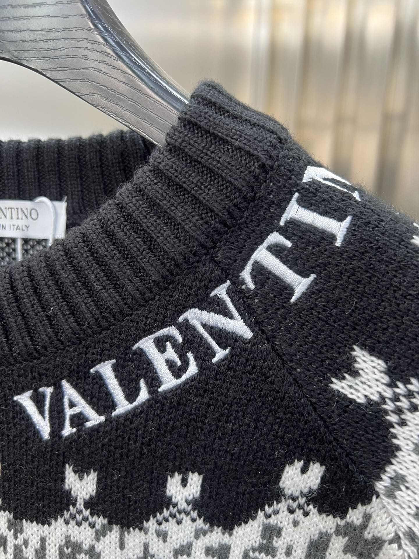 valentino 今季セール限定品 メンズ ヴァレンティノセーターコピー トップス ニット 柔らかい 保温 暖かい 長袖 グレイ_9
