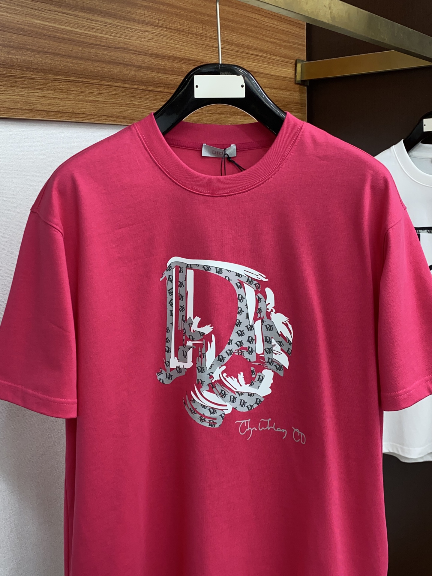 限定人気品★セール！ディオール、リップ偽物 短袖 トップス 純綿tシャツ プリント 柔らかい 夏品 個性的 レッド_2