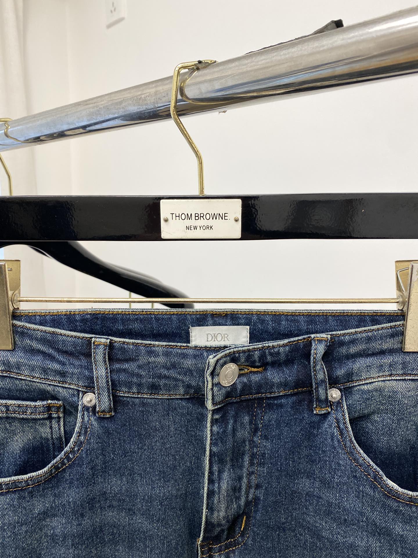 モード ズボンスーパーコピーデニム ジーンズ パンツ 柔らかい 弾性がいい 品質保証 美脚 シンプル ブルー_3