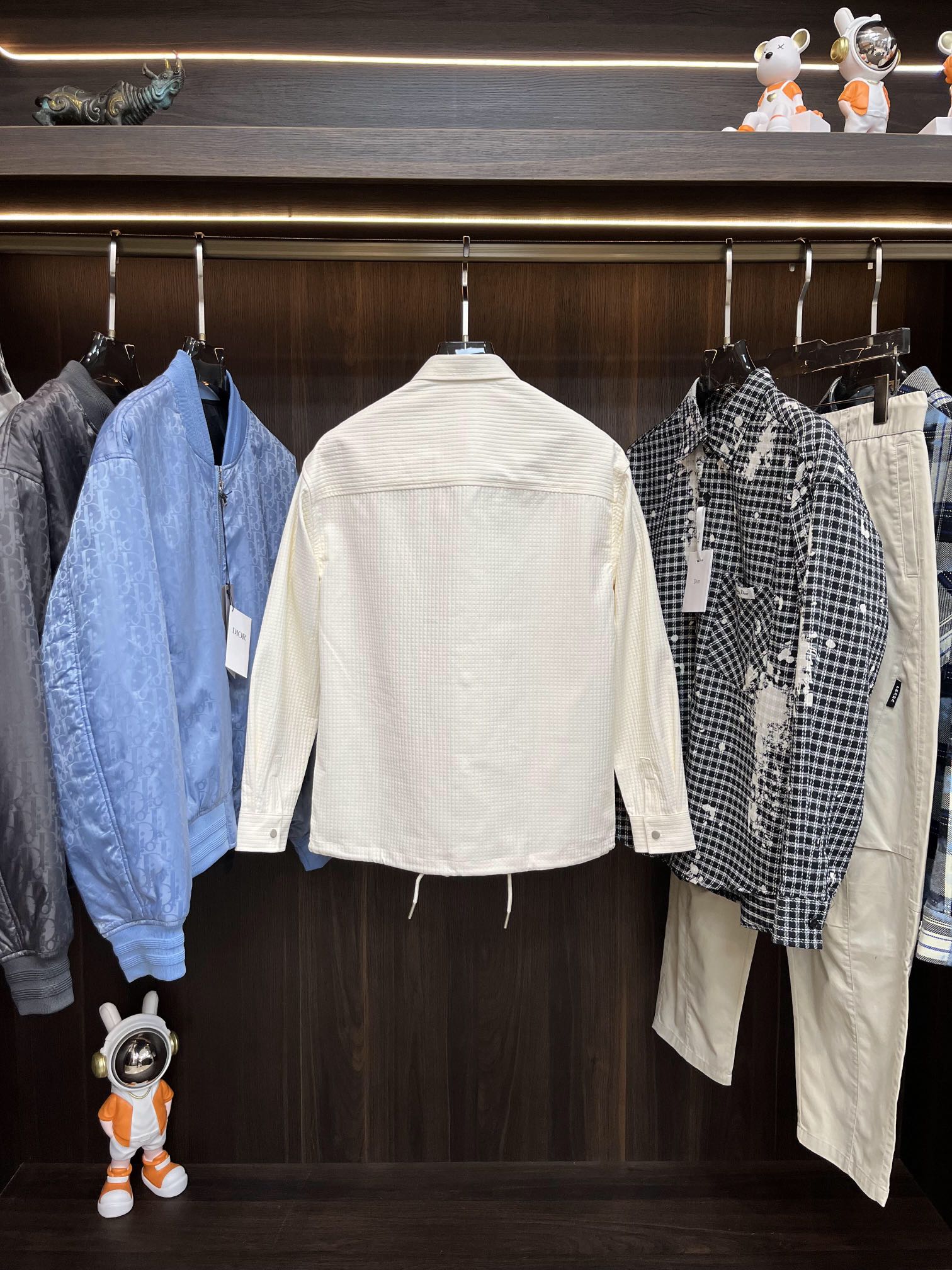 ディオールの服スーパーコピー アウター 触り心地のいい  メンズ シャツ トップス ビジネス 柔らかい 快適 ホワイト_3