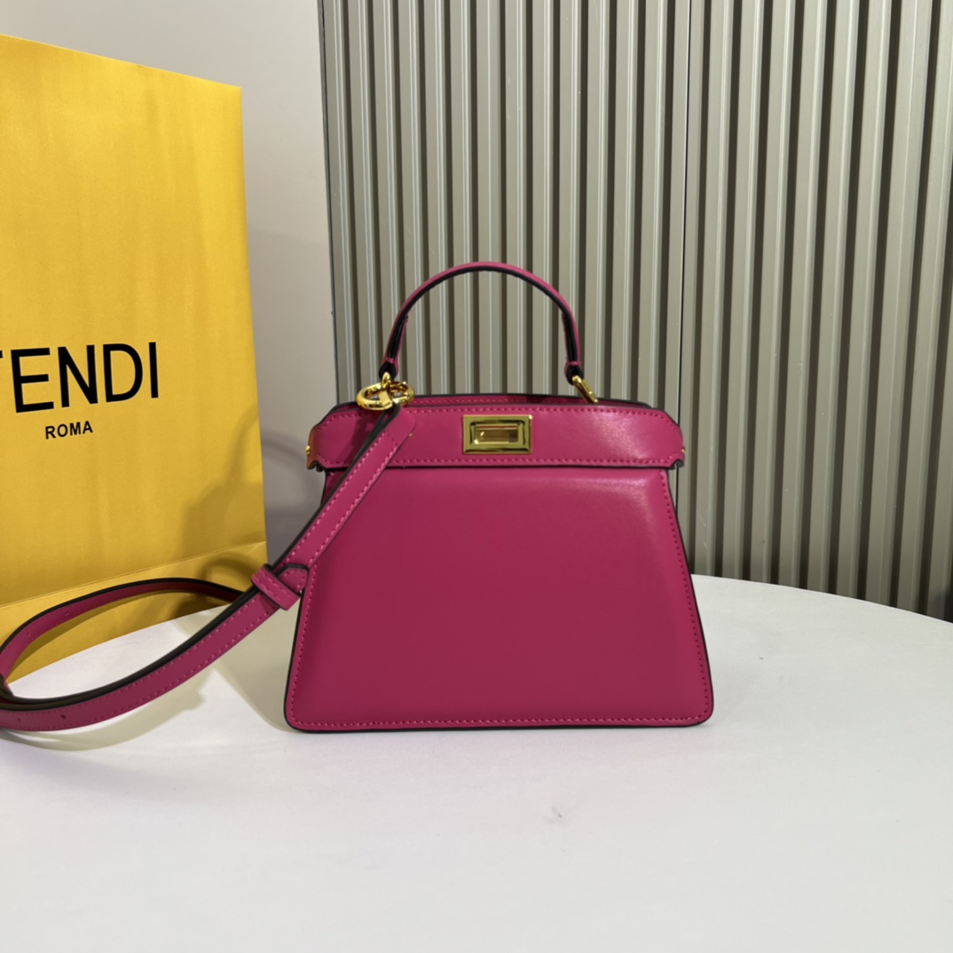 フェンディ バッグ 口コミＮ級品 斜め掛けバッグ 持ちバッグ 牛革 個性的 日常用 ファッション レディース ローズレッド_1