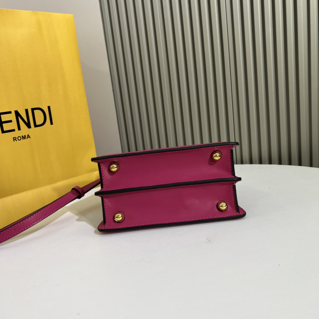 フェンディ バッグ 口コミＮ級品 斜め掛けバッグ 持ちバッグ 牛革 個性的 日常用 ファッション レディース ローズレッド_4
