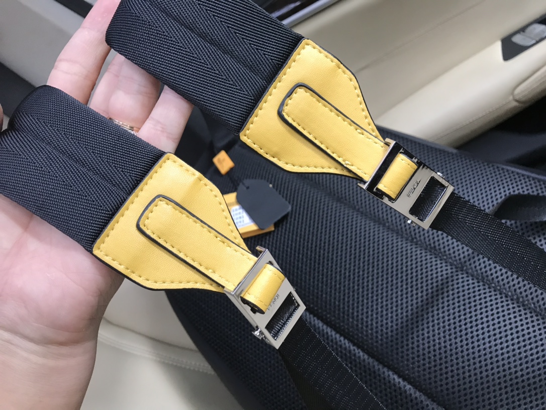 限定販売 最高品質 フェンディ 通勤バッグスーパーコピー 肩掛け バックバッグ イタリア製 人気新作 シンプル ブラック_7