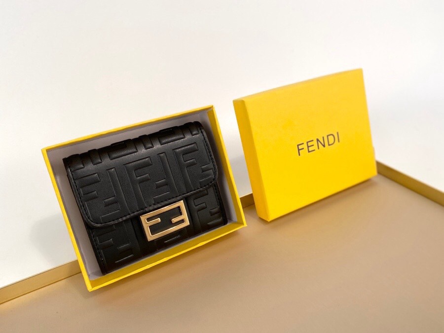 フェンディ財布 ピーカブー激安通販 三つ折り 牛革 ミニ 実用 シンプル 薄い ファッション ブラック_3