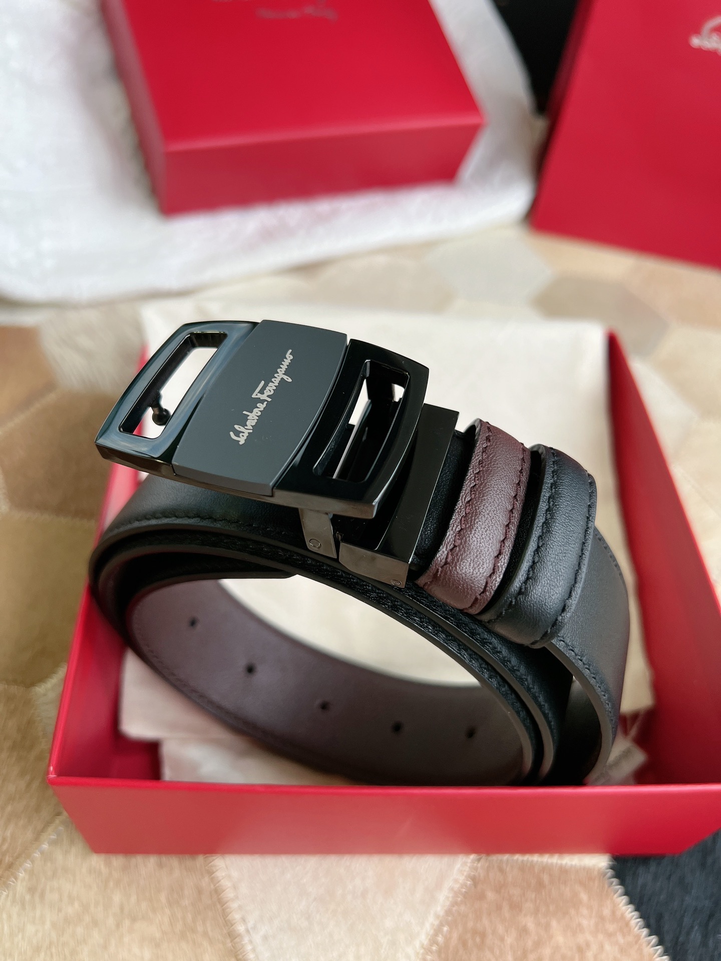 お買い得大人気 ferragamoふぇら が もの ベルト偽物 幅35㎜ 柔らかい ビジネス ベルト 牛革 メンズ ブラック_7