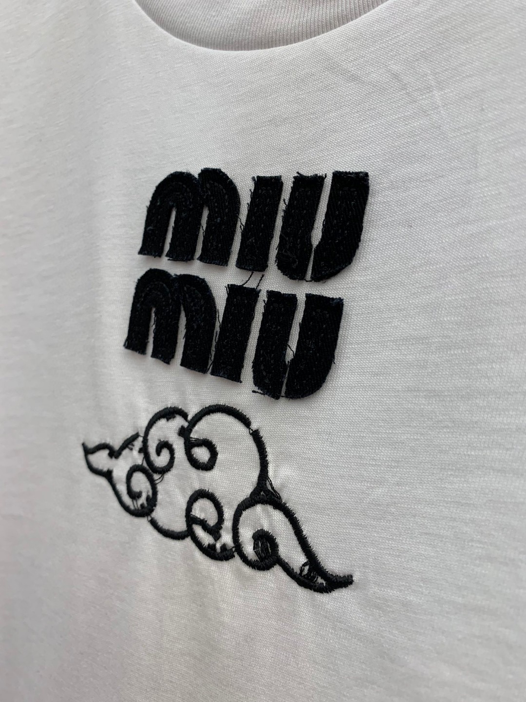 ミュウミュウ ロー ロゼコピー 短袖 Tシャツ トップス ロゴプリント ショット 柔らかい 人気新作 レディース ホワイト_4