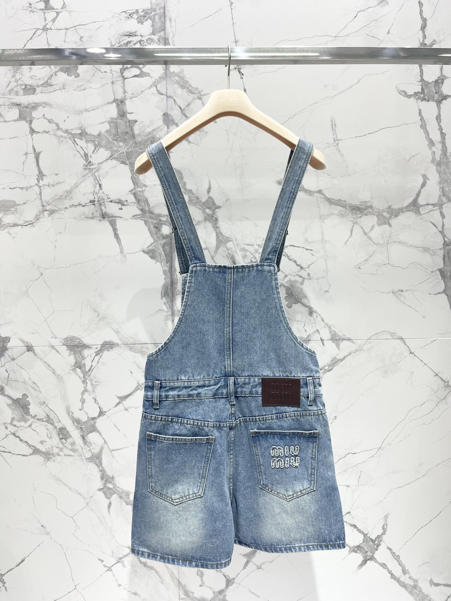 miumiu チノパンコピー デニム ショットパンツ ズボン 夏服 刺繍 シンプル サスペンダー 柔らかい ブルー_9