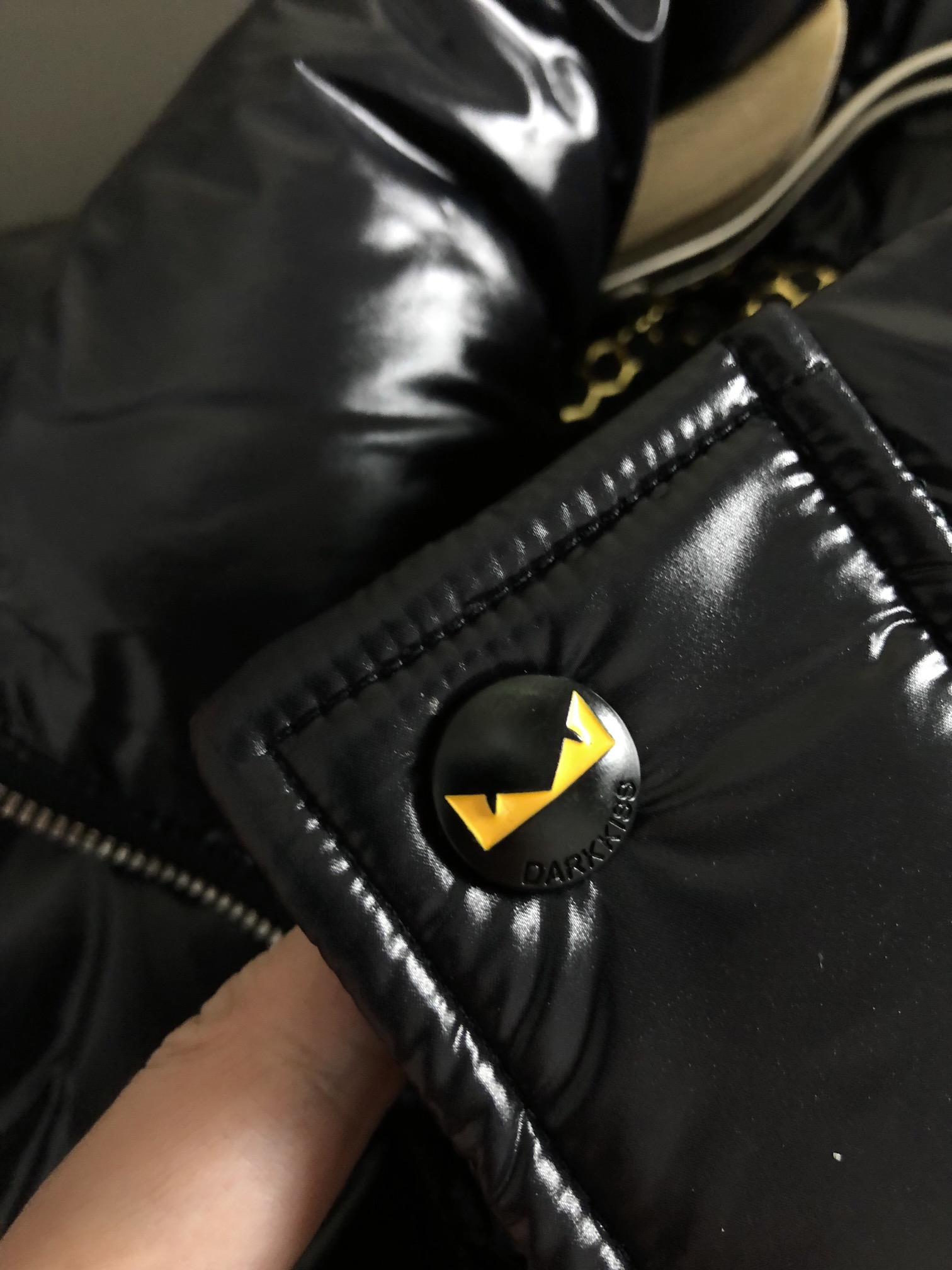 fendi ダウン ジャケット激安通販 ダウンジャケット トップス 防寒着 サーモクラフト ヒーター ダウンベスト ブラック_4
