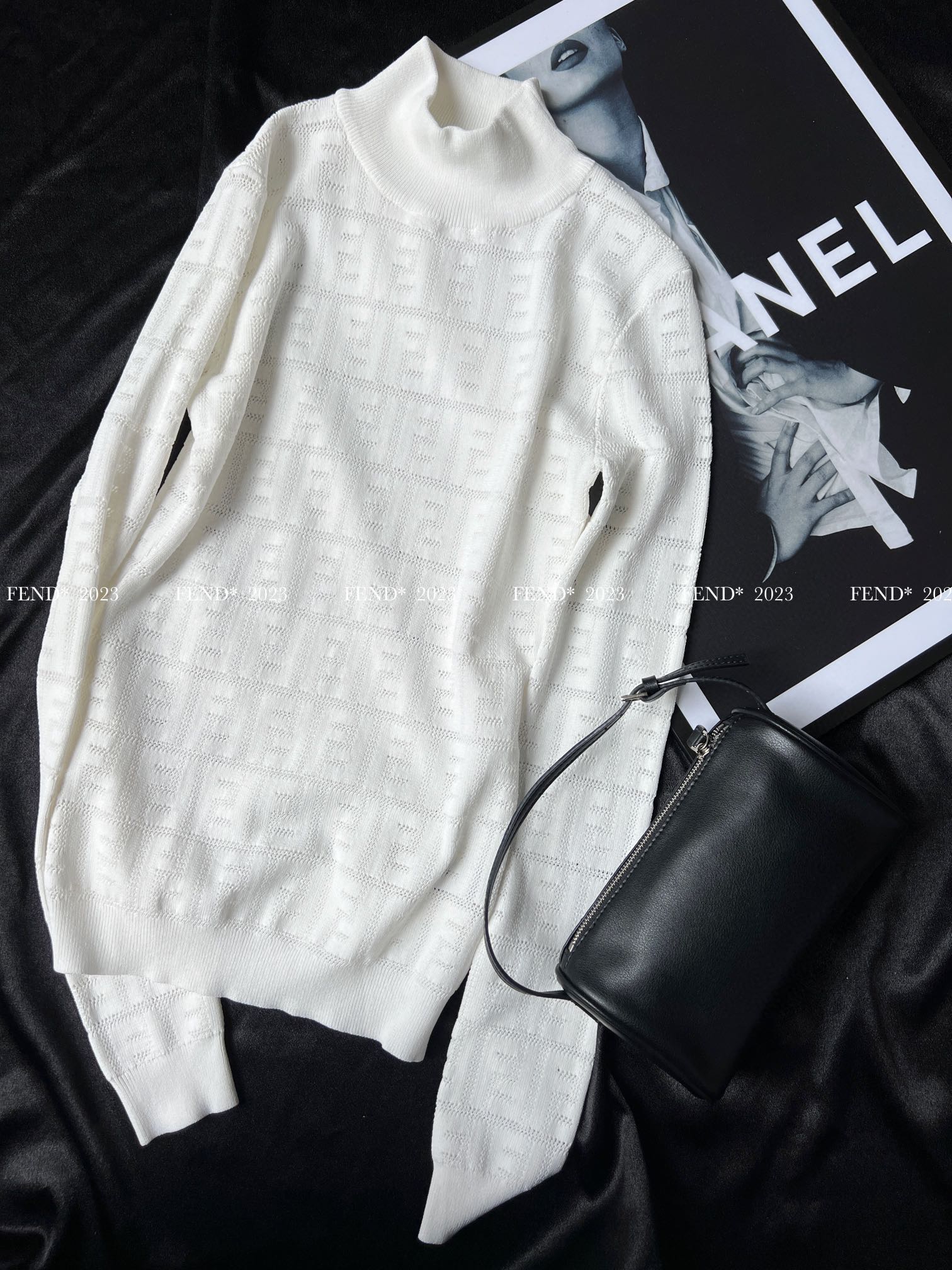 フェンディ t シャツコピー セーター ニット 長袖 ハイネック シンプル 高級感 セクシー 人気新品 2色可選_1