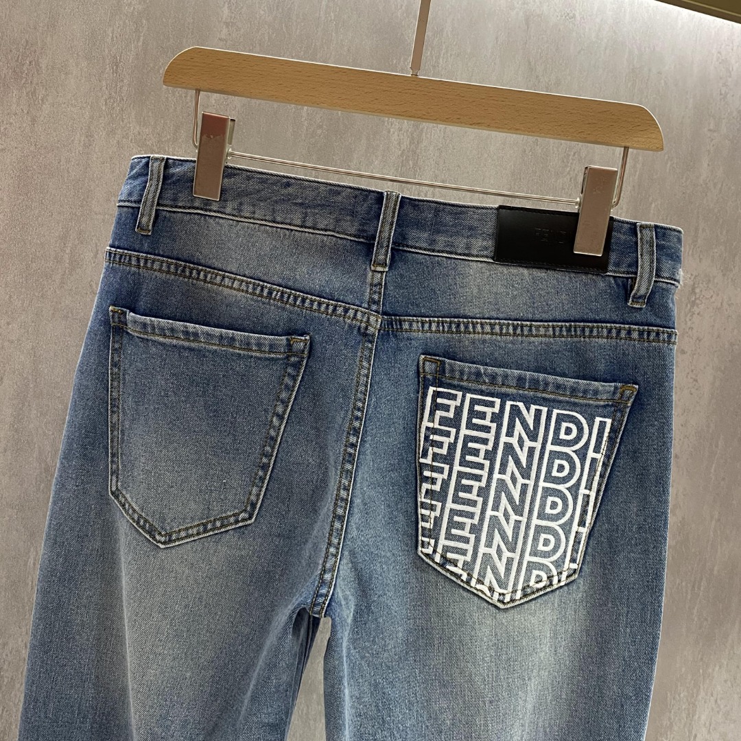 抜群な存在感 フェンディ パンツ メンズＮ級品 ジーンズ ズボン パンツ デニム 筒形ズボン ブルー_3