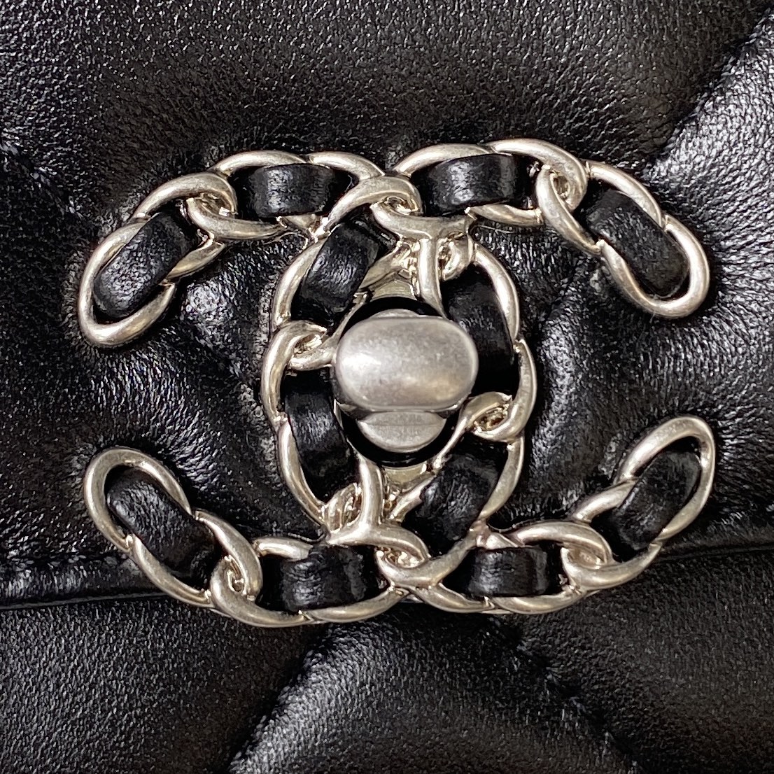 シャネル CHANEL限定 スーパーコピー バッグ レザー ブラック 軽量 ショルダーバッグ 人気　_2