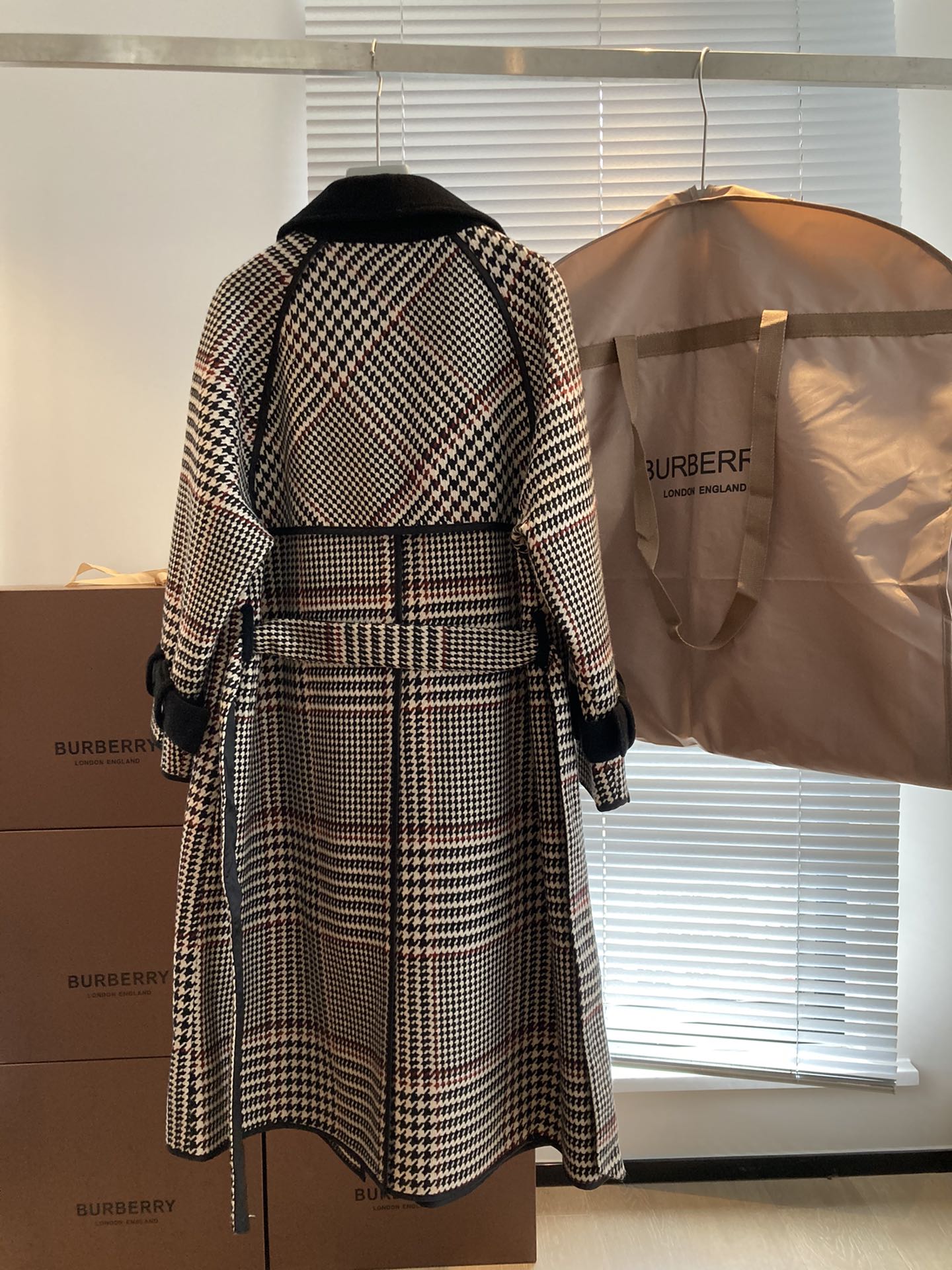 バーバリー メンズ アウタースーパーコピー コート アウター  暖かい 冬服 高級感 ウール 格子模様 ロング グレイ_2