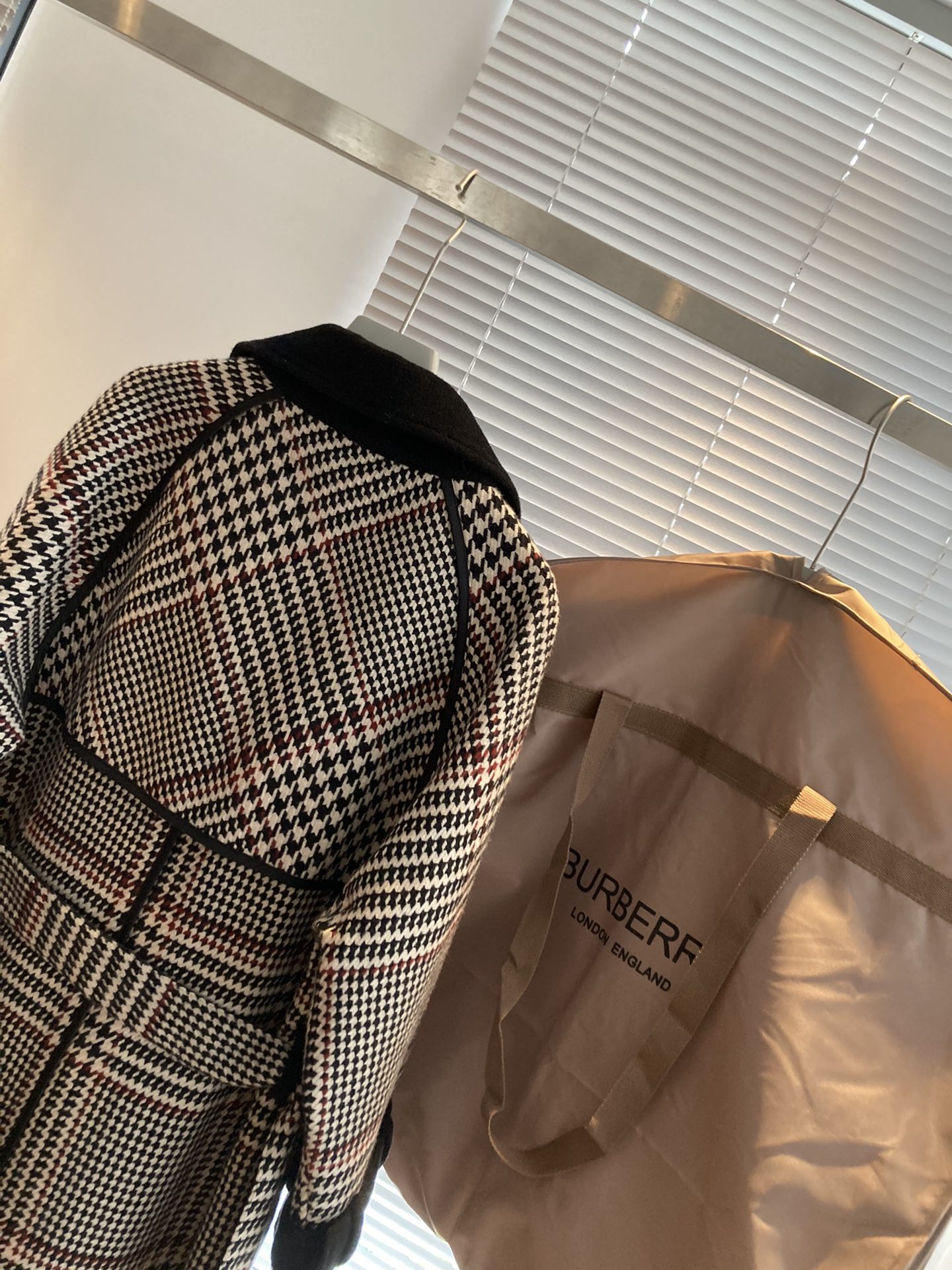 バーバリー メンズ アウタースーパーコピー コート アウター  暖かい 冬服 高級感 ウール 格子模様 ロング グレイ_3