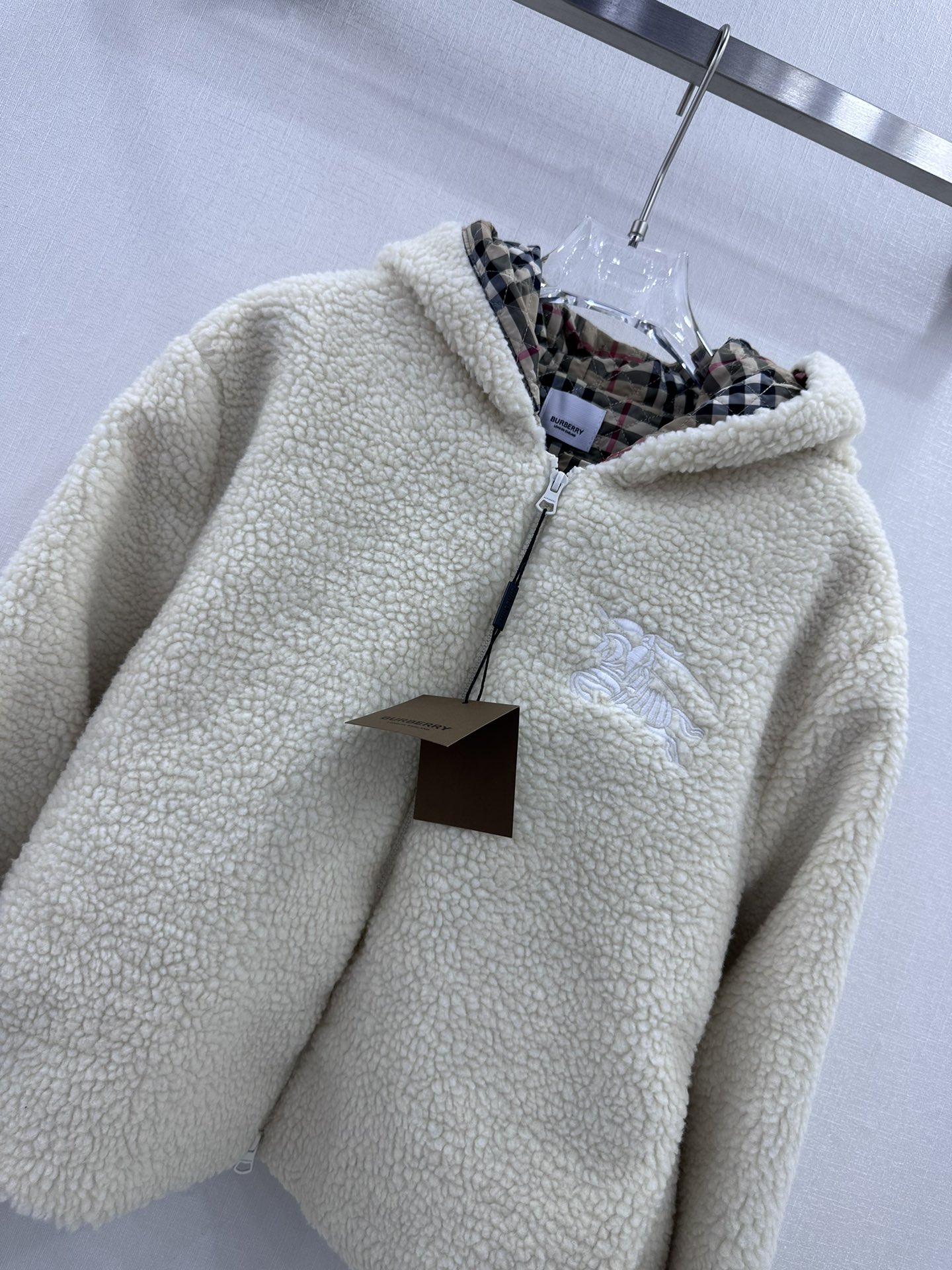 アウター バーバリー偽物 ジャケット トップス 柔らかい ウール もこもこ 少女感 ゆったり 高級品 ホワイト_9