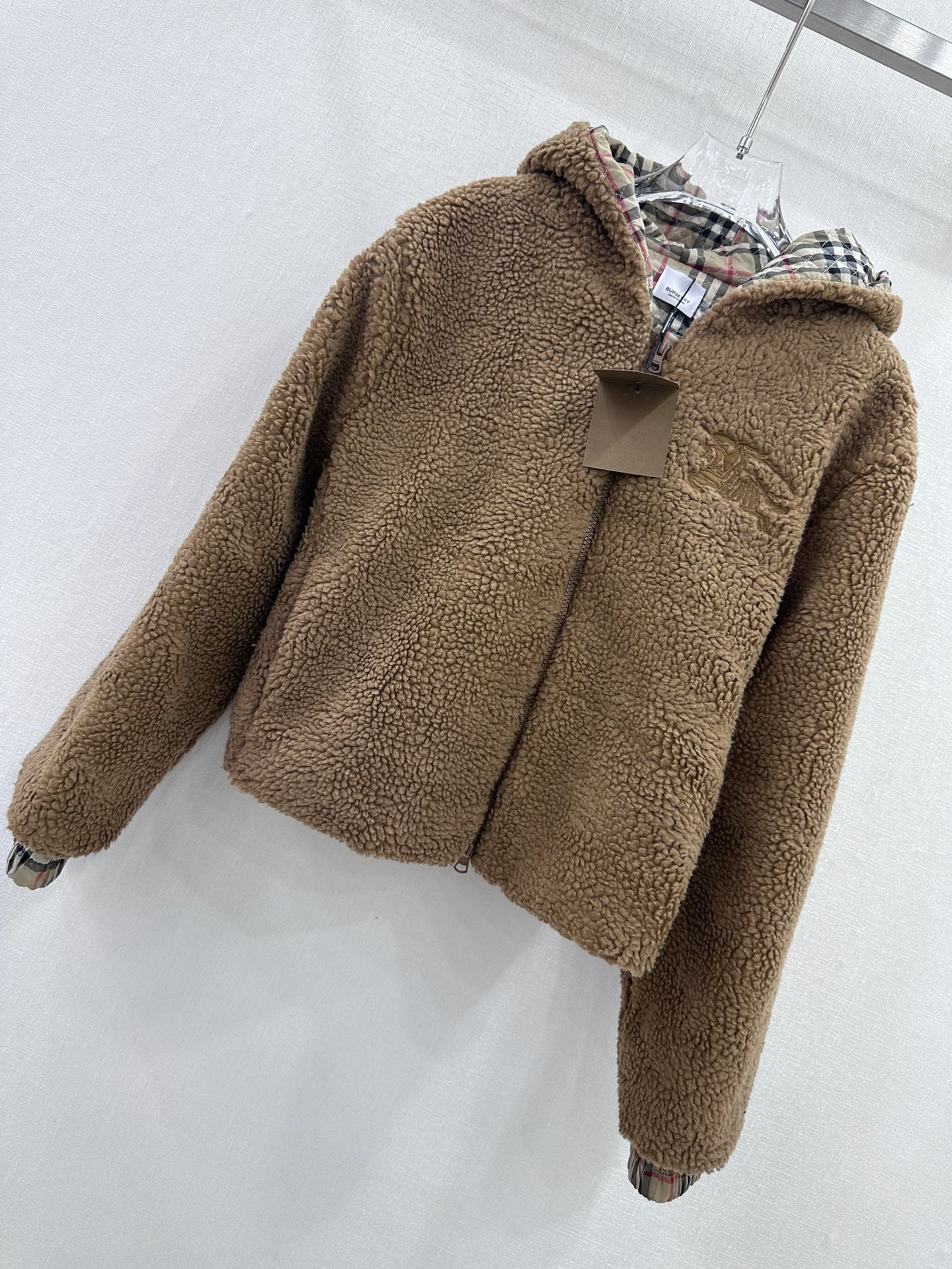 シュプリーム バーバリー ジャケットＮ級品 ジャケット トップス 柔らかい ウール もこもこ 少女感 ゆったり 高級品 ブラウン_3